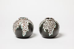 Paire de vases Art déco blancs et noirs par CAB Primavera 1930