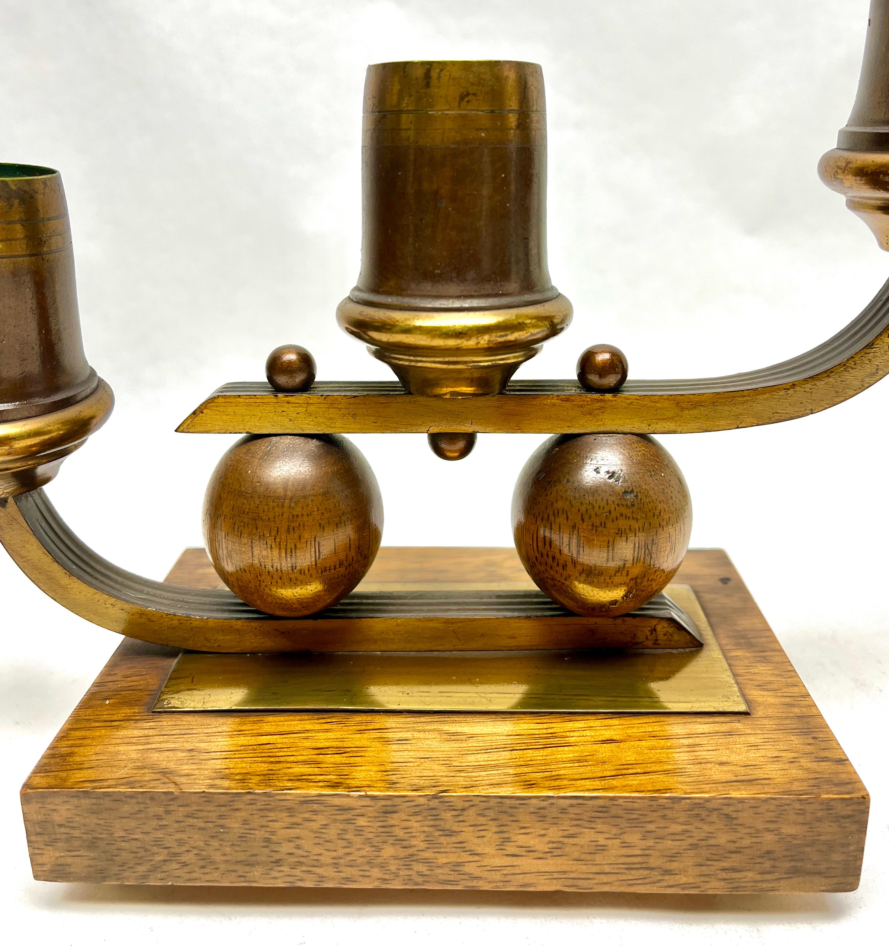 Art Deco Pair of Wooden Base and Brass Candlesticks whit Wooden Details, 1930s In Good Condition For Sale In Verviers, BE
