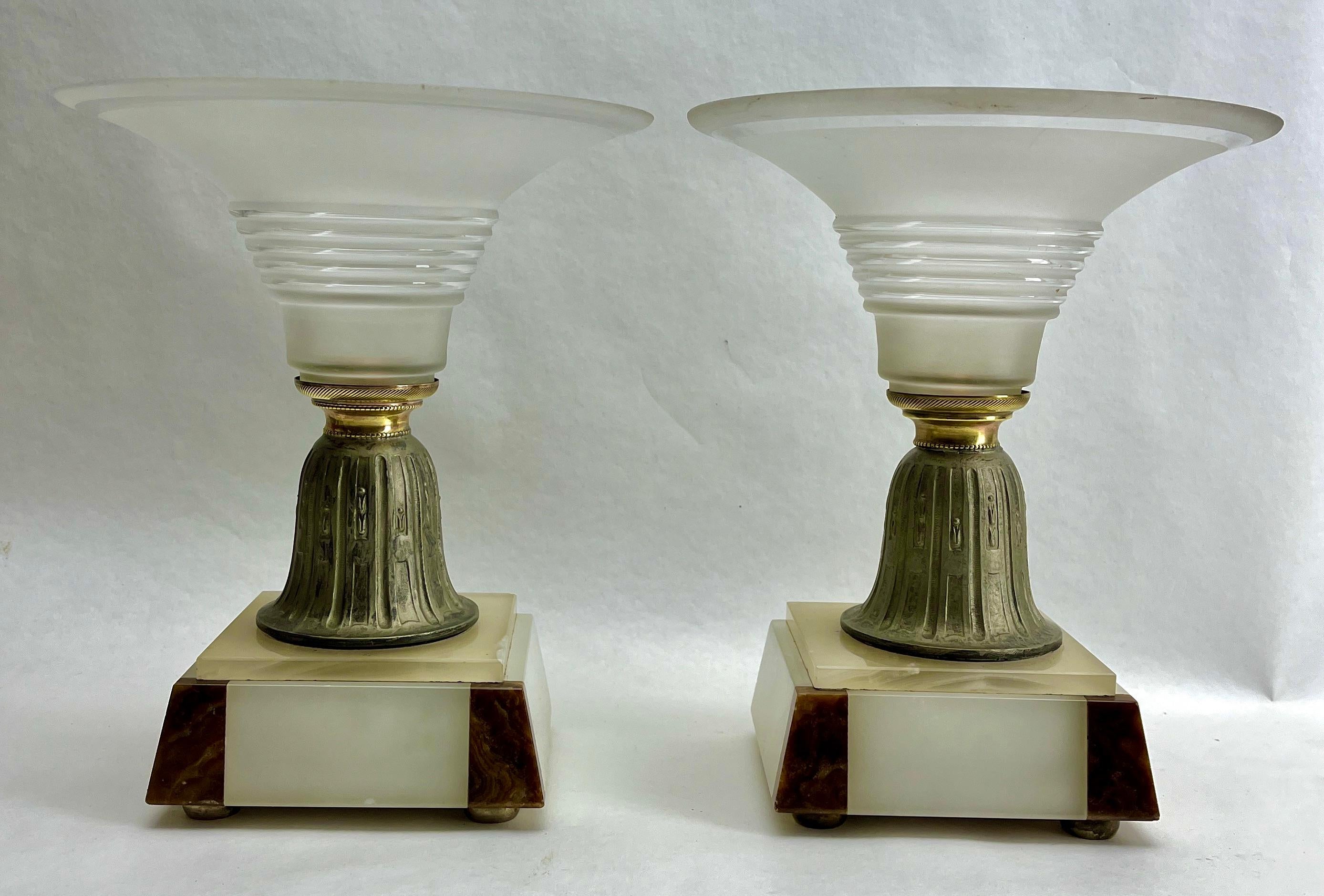 Art Deco Pair Pedestal Bowls with stylized Bronze  on Onyx Plint For Sale 5