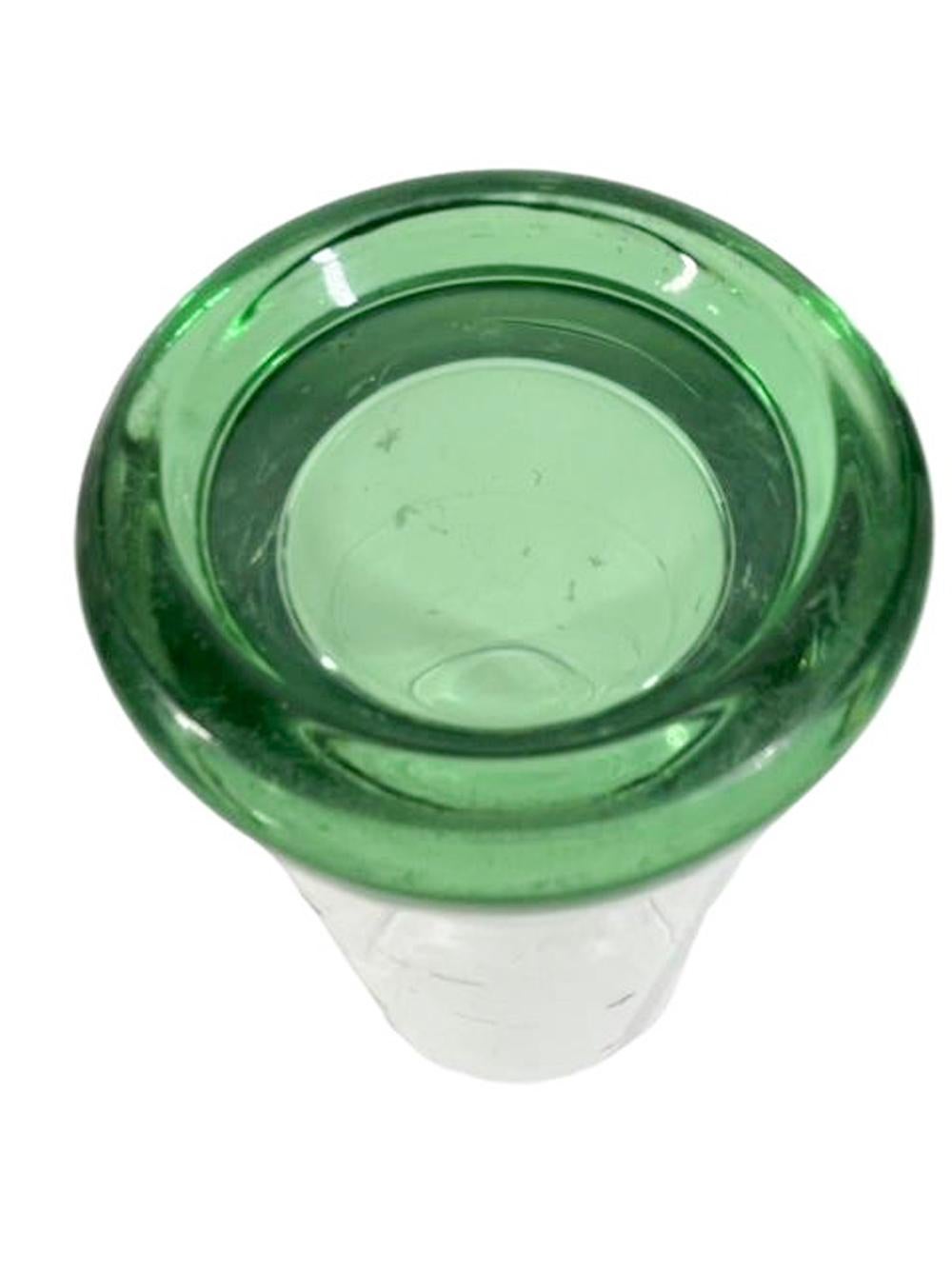 XX secolo Shaker da cocktail in vetro verde pallido Art Deco con gufo e stelle incise in vendita