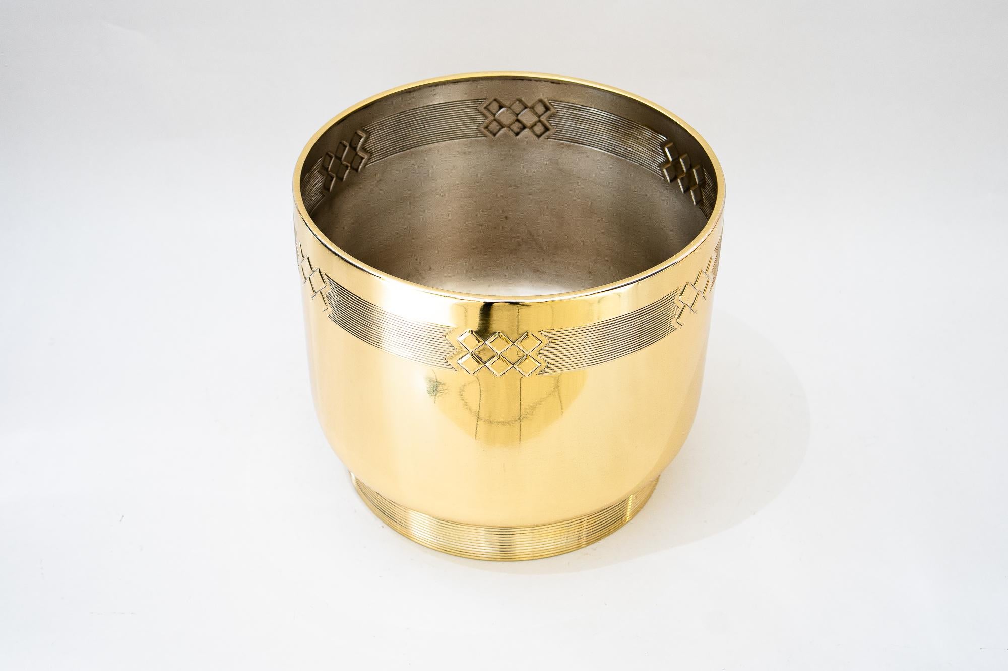 Art Deco Palmentopf Wien um 1920er Jahre (Österreichisch) im Angebot