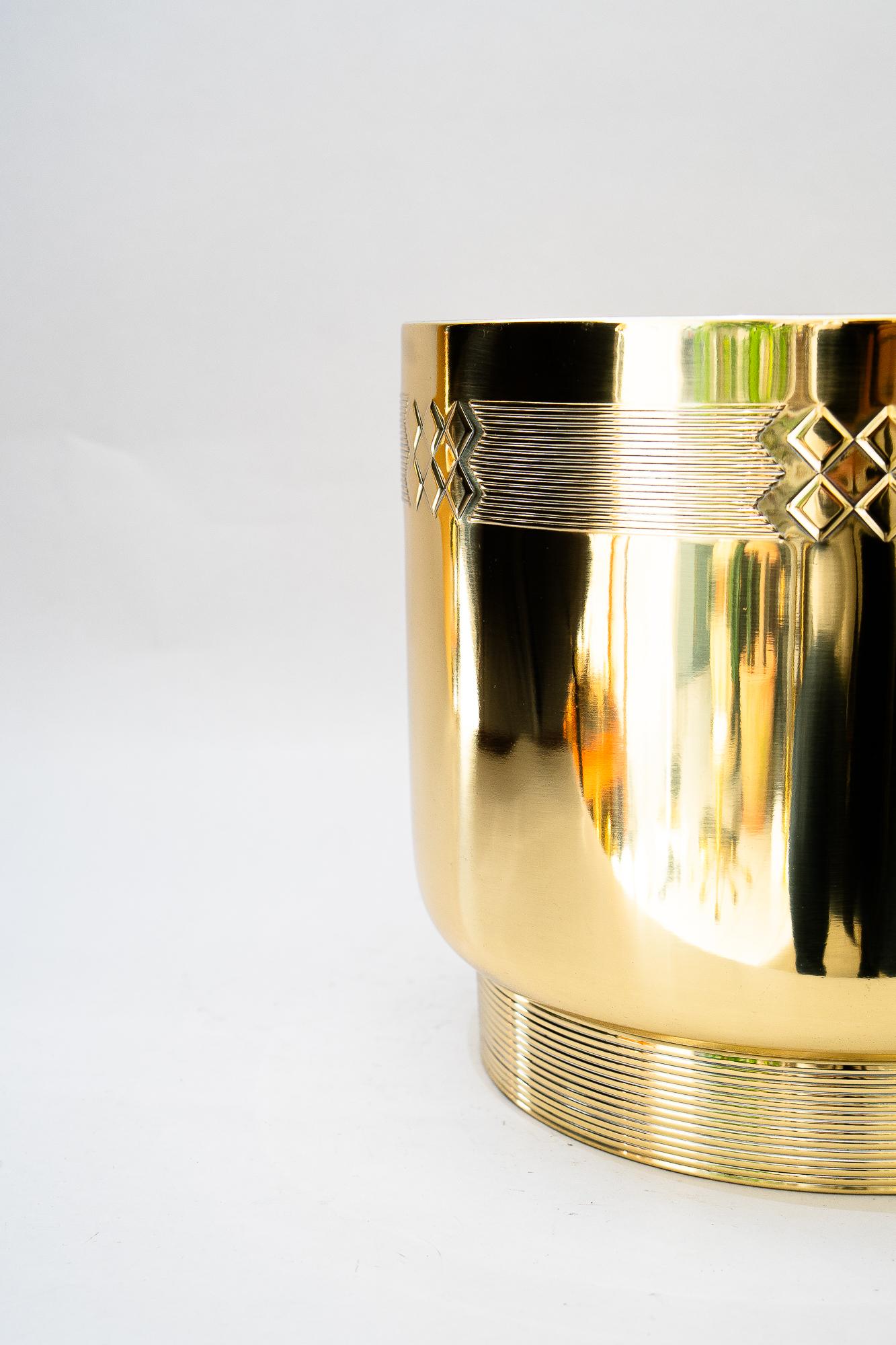 Art Deco Palmentopf Wien um 1920er Jahre (Lackiert) im Angebot