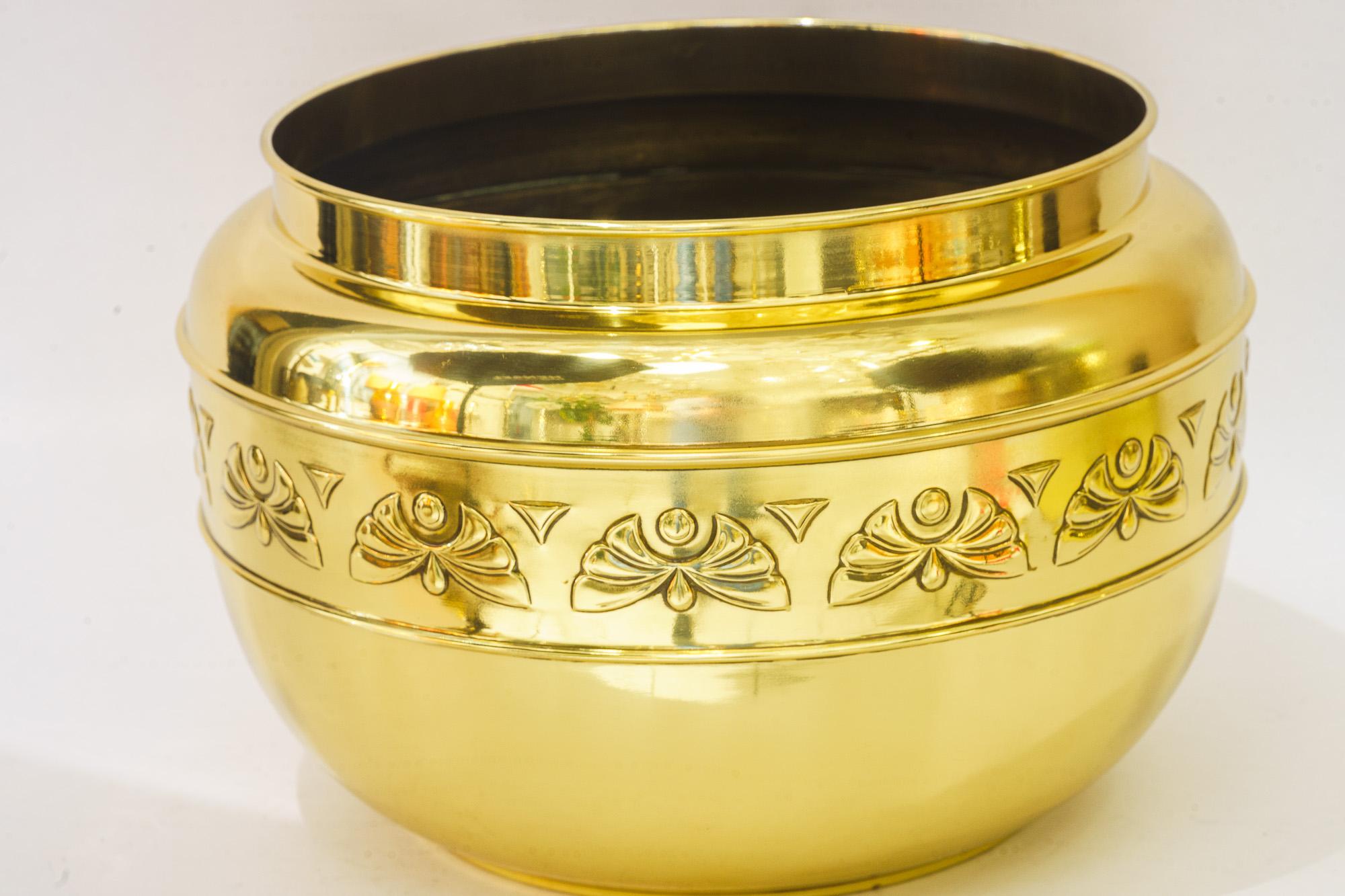 maceta de palma art déco viena hacia 1920 en Bueno estado para la venta en Wien, AT