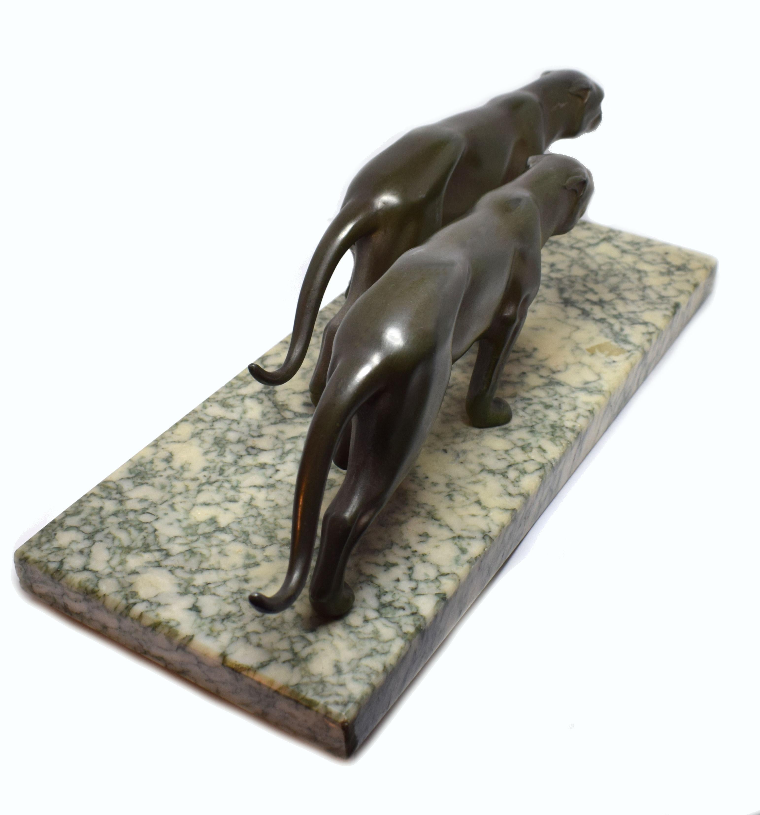 French Art Deco Panther Figures on a Solid Marble Base, 1930s