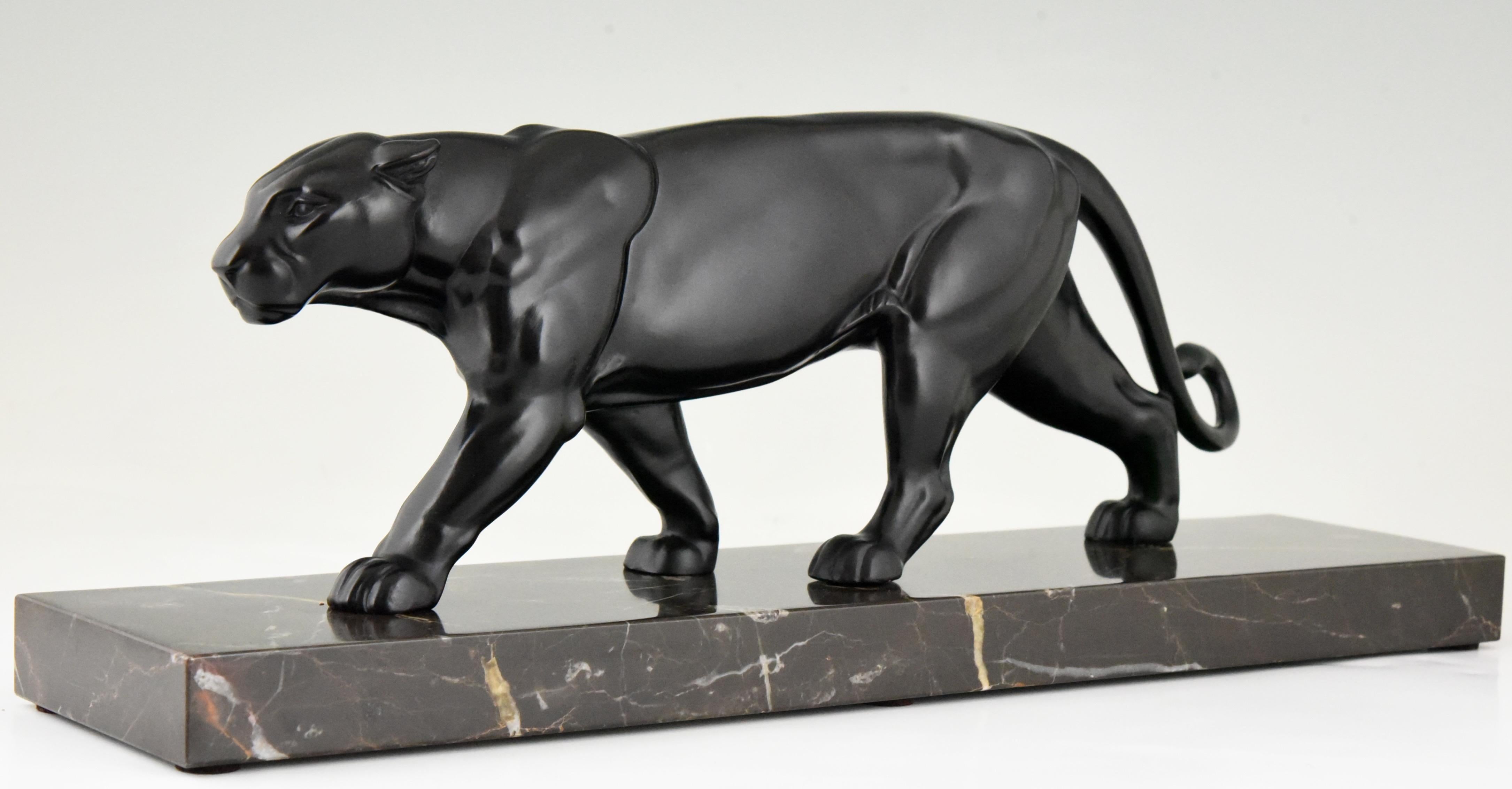 French Art Deco Panther Sculpture Alexandre Ouline, France, 1930