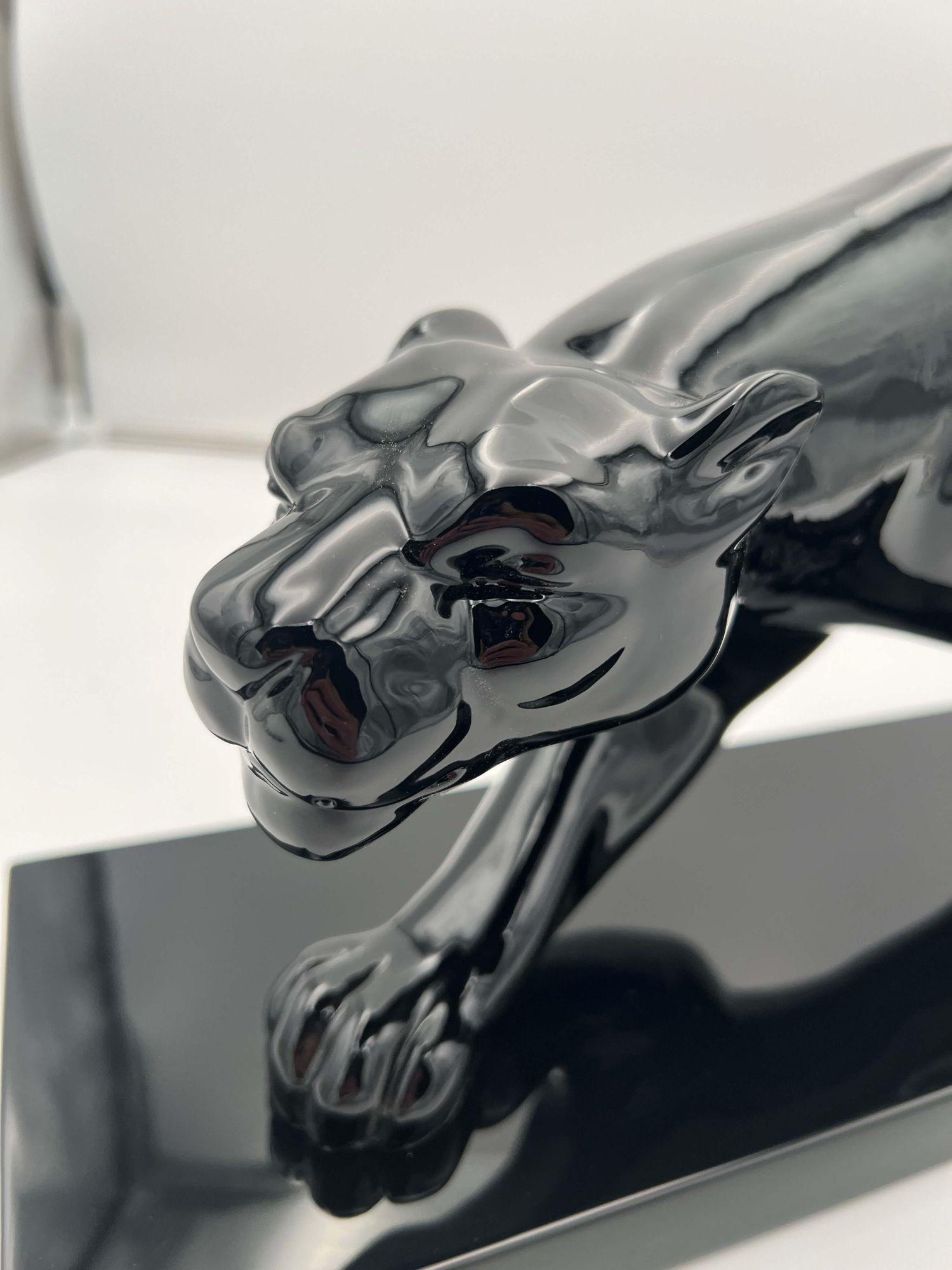 Art Deco Panther Sculpture, Black Lacquer, Ceramic, France, circa 1930 6