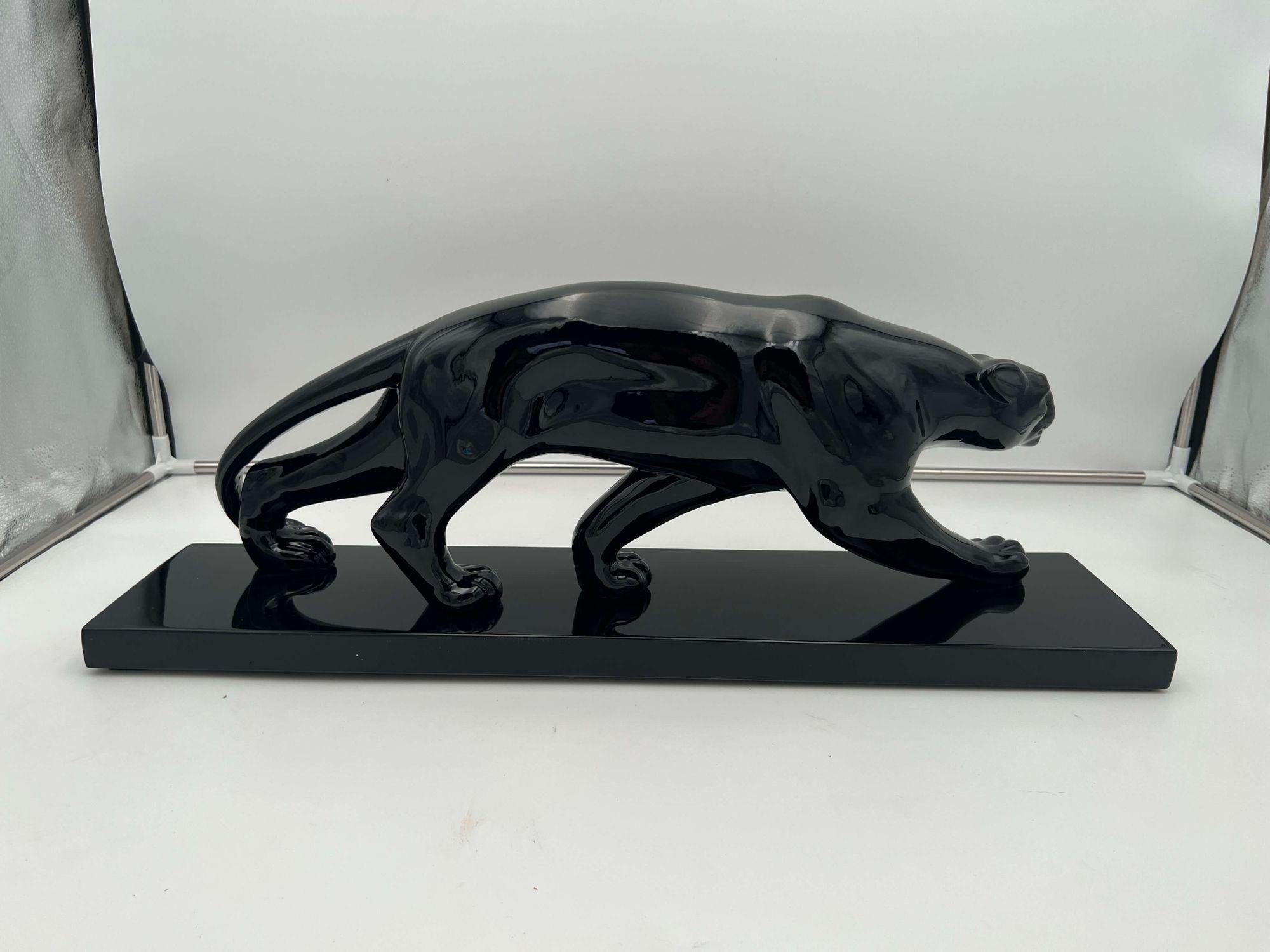 Art Deco Panther Sculpture, Black Lacquer, Ceramic, France, circa 1930 1