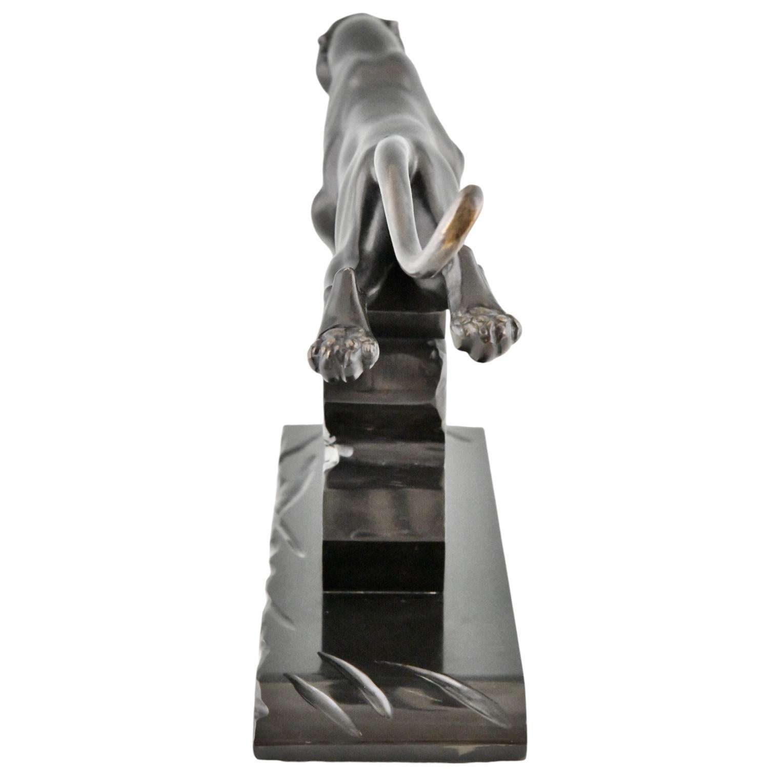 20th Century Art Deco Panther Sculpture by H. Gual France 1930 For Sale