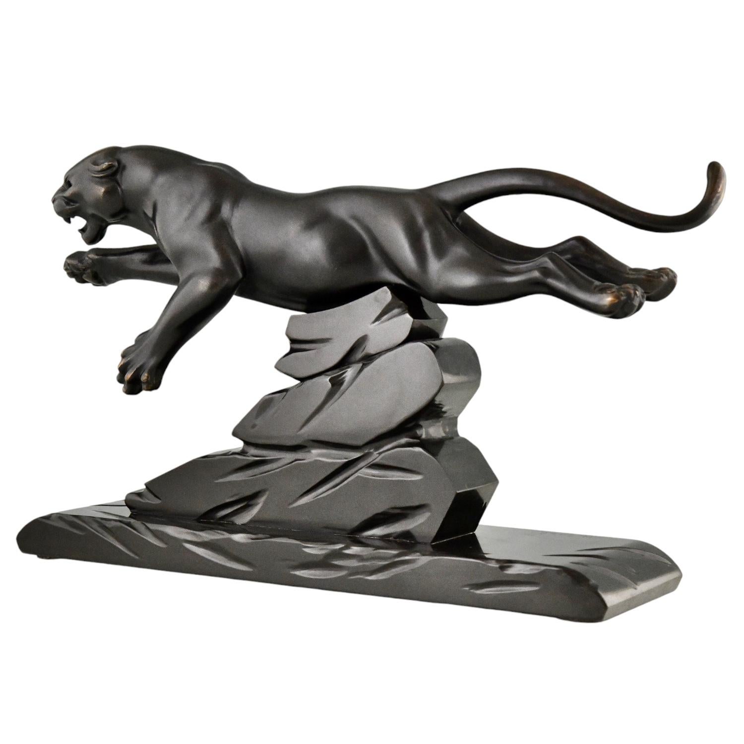 Marble Art Deco Panther Sculpture by H. Gual France 1930 For Sale