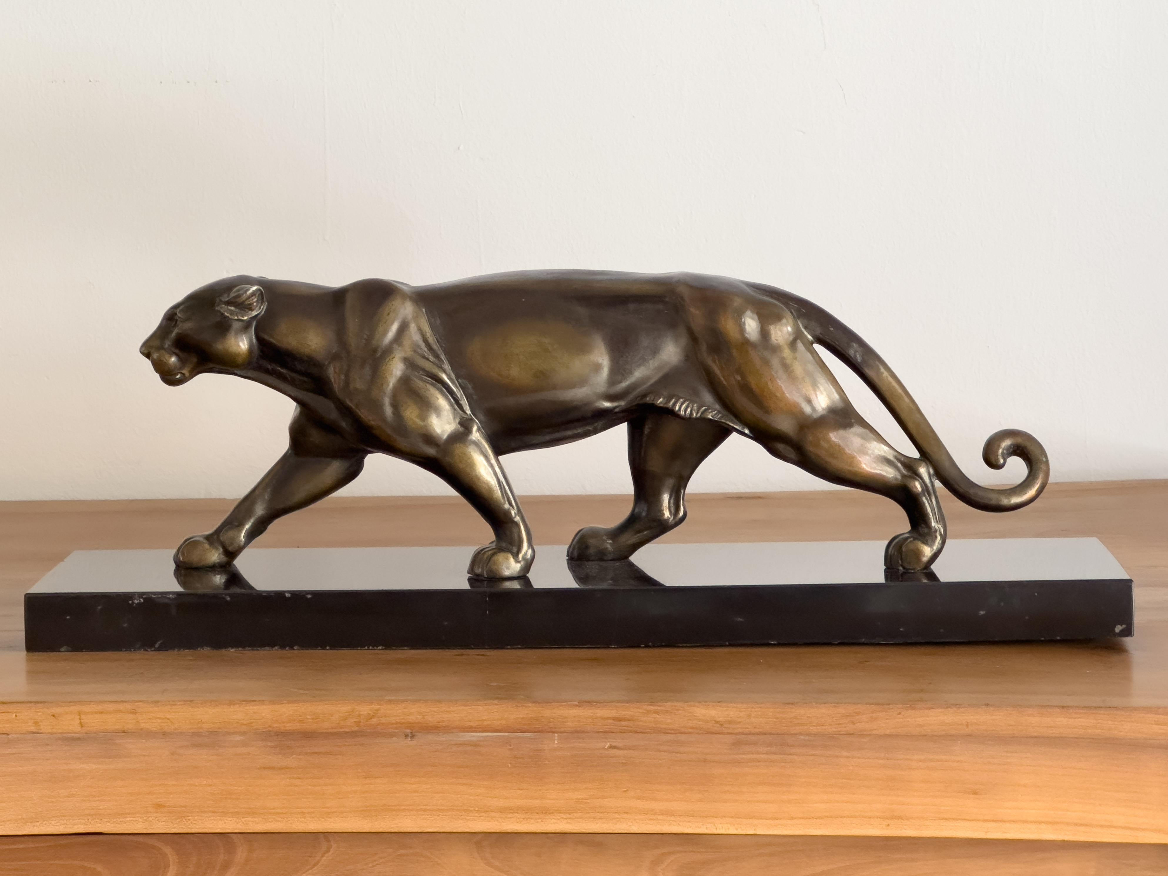 Mid-20th Century Art Deco panther Sculpture by Ouline