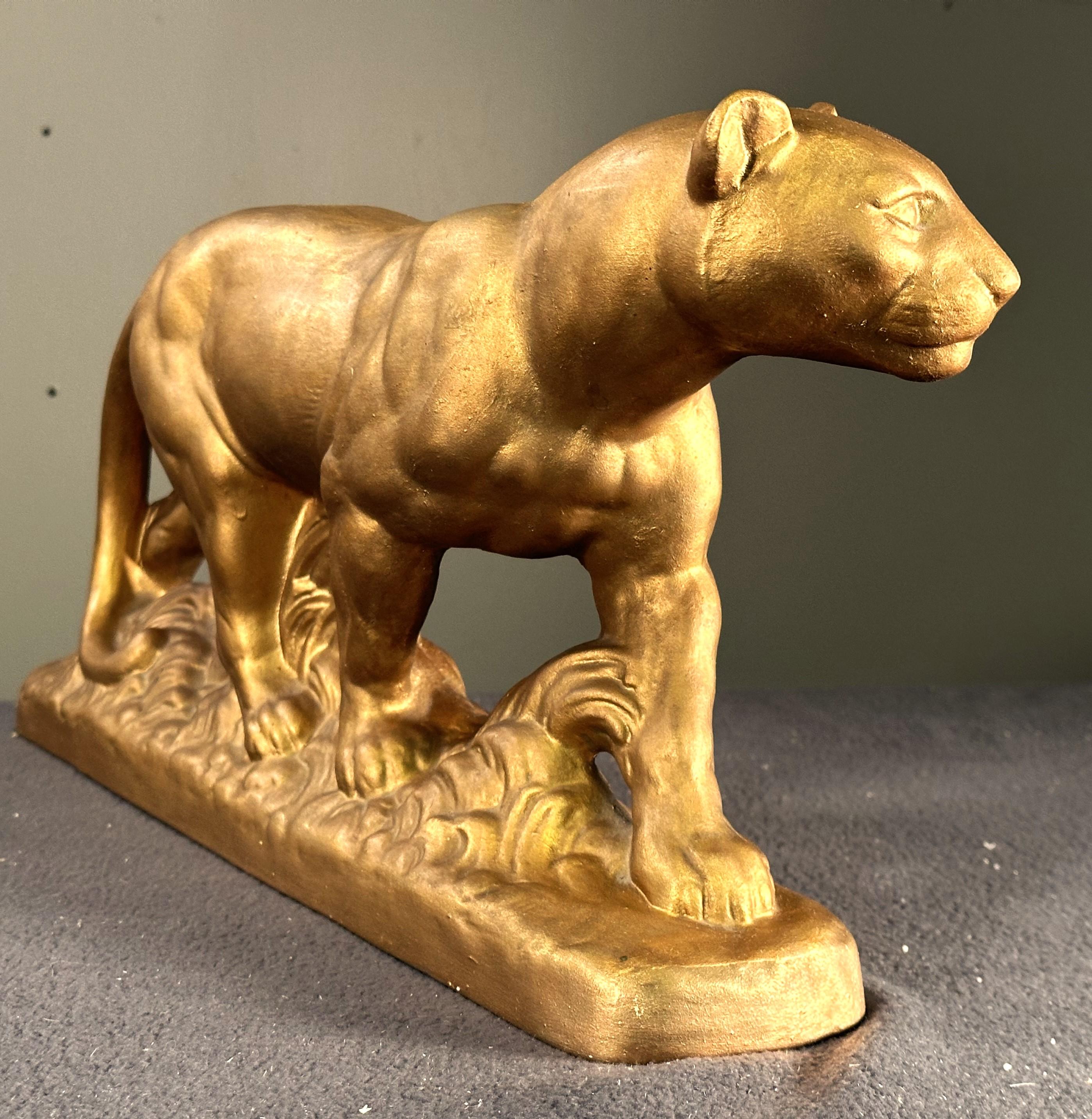 Art Deco panther Sculpture, gold, France 1935 In Good Condition For Sale In Saarbruecken, DE