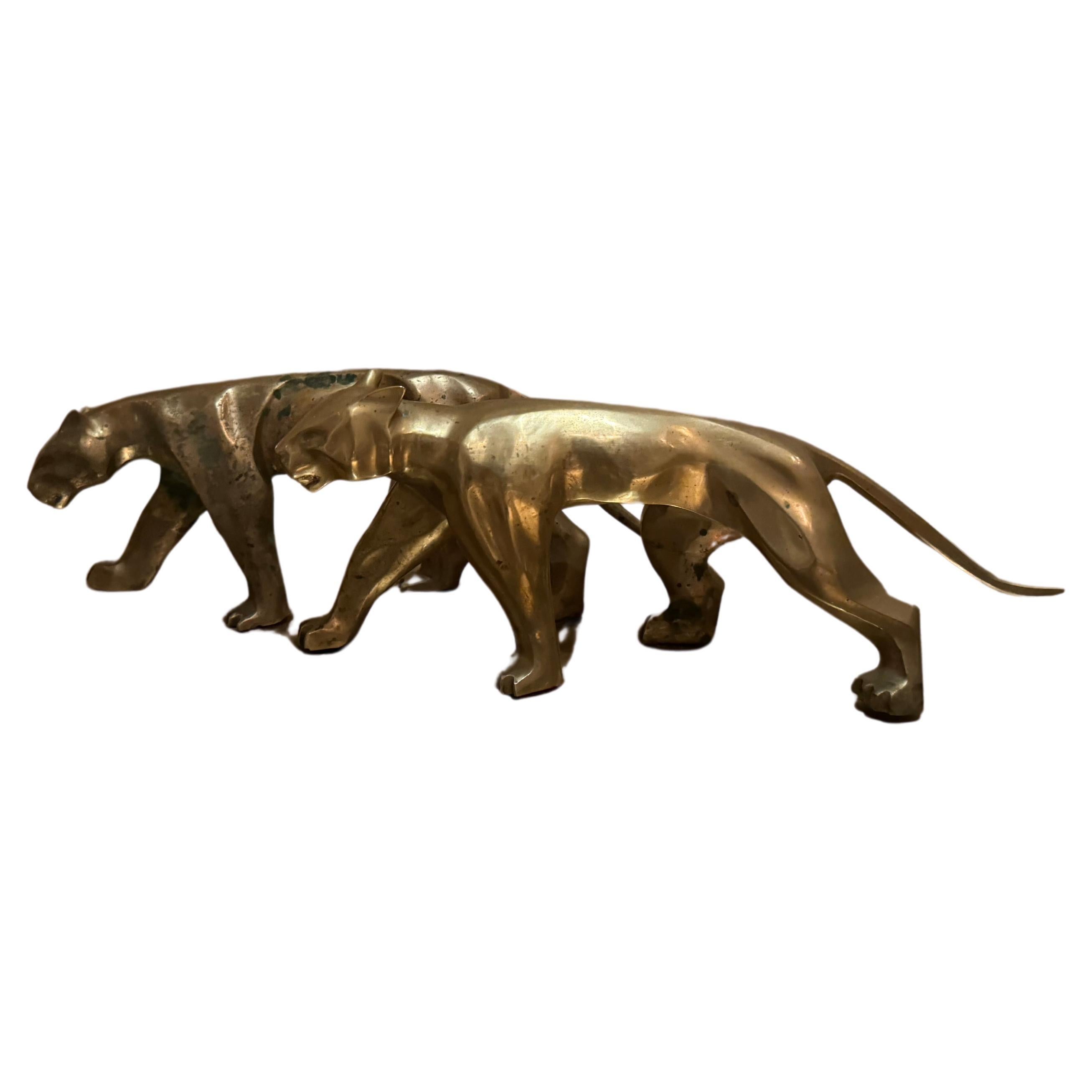 Art Deco Panther Sculpture in Brass For Sale