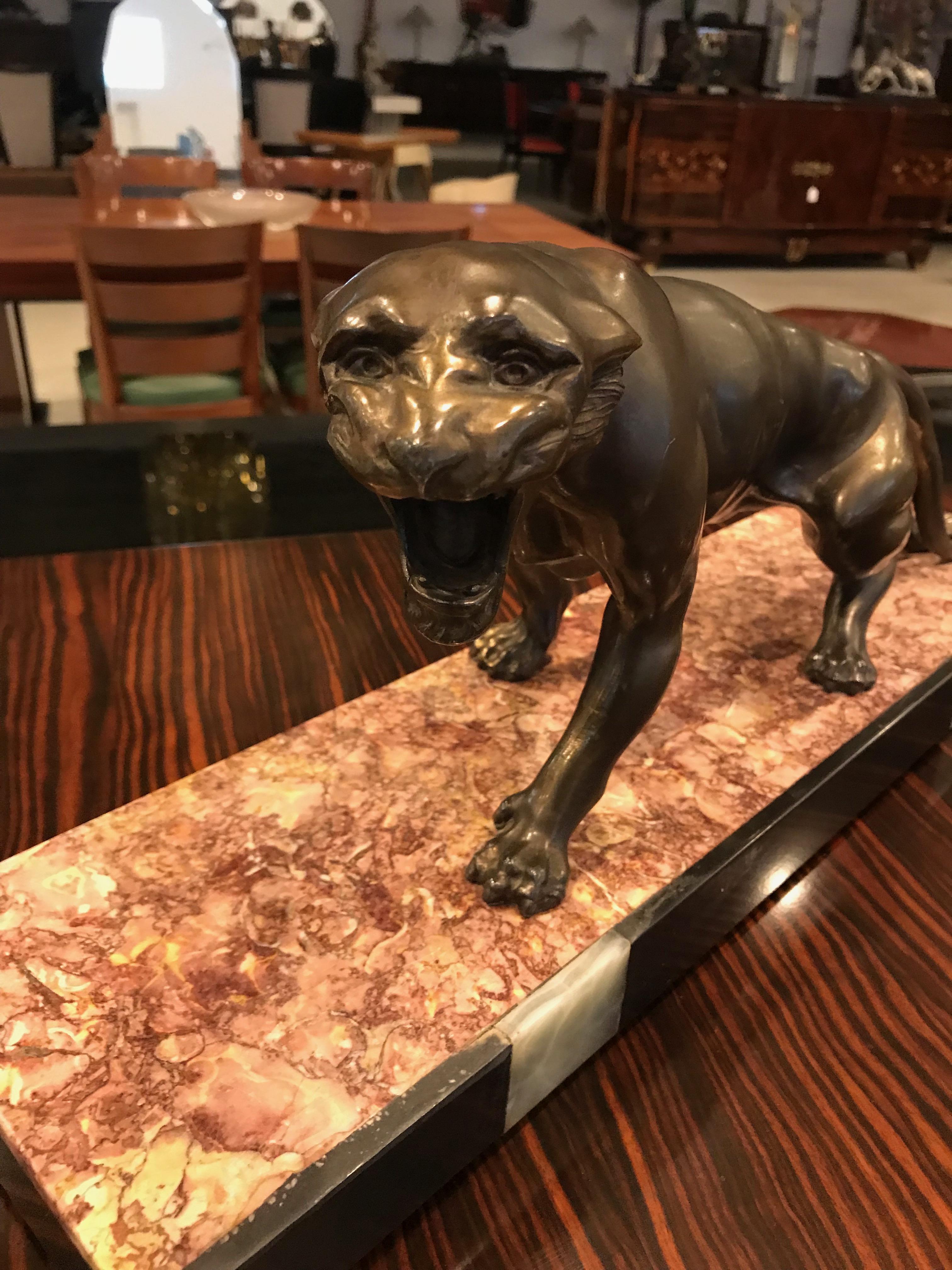 20th Century Art Deco Panther Sculpture on Marble Base For Sale