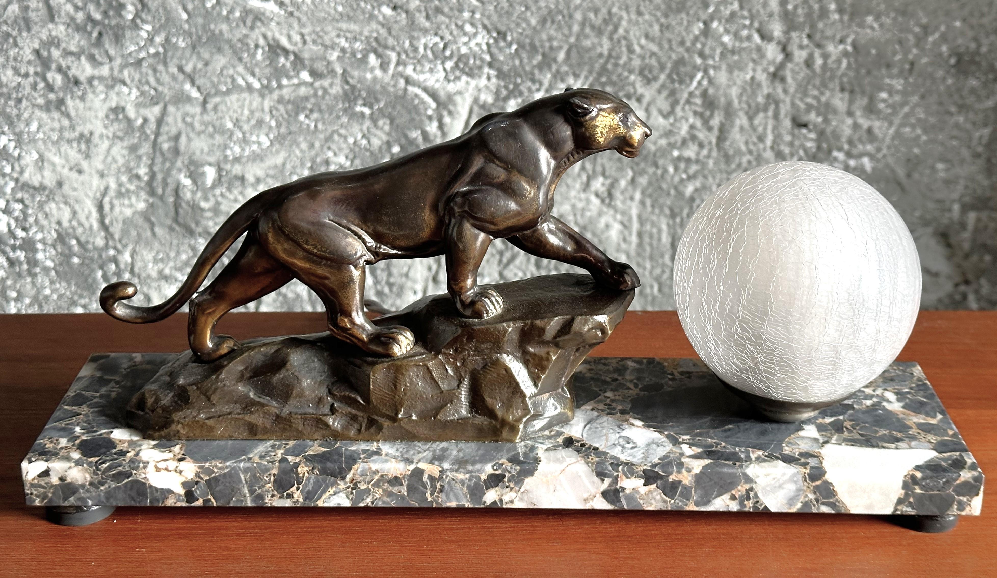 Art Deco Panther Sculpture on Marble Table Desk Lamp, France 1935 For Sale 5
