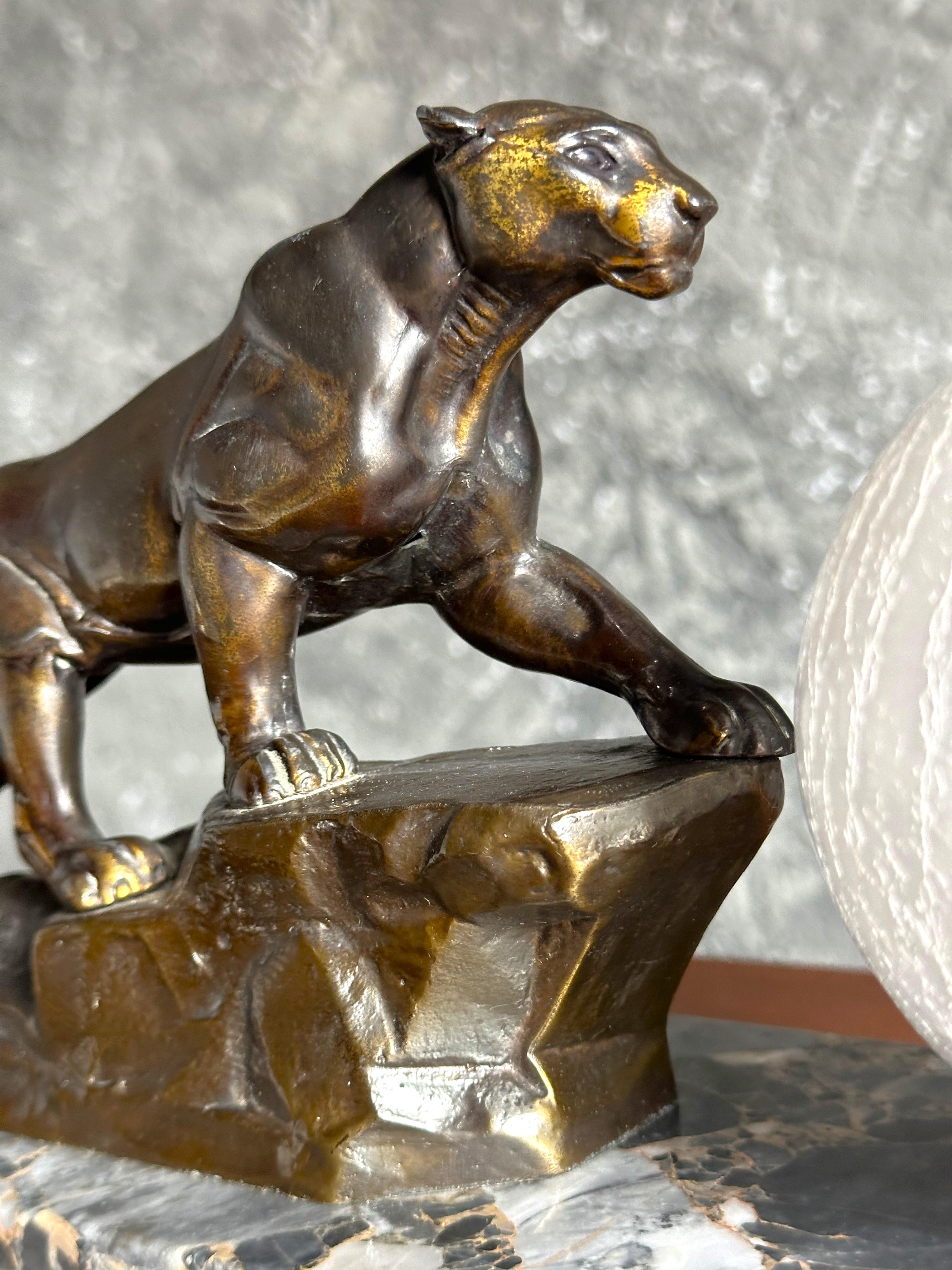 Art Deco Panther Sculpture on Marble Table Desk Lamp, France 1935 For Sale 6