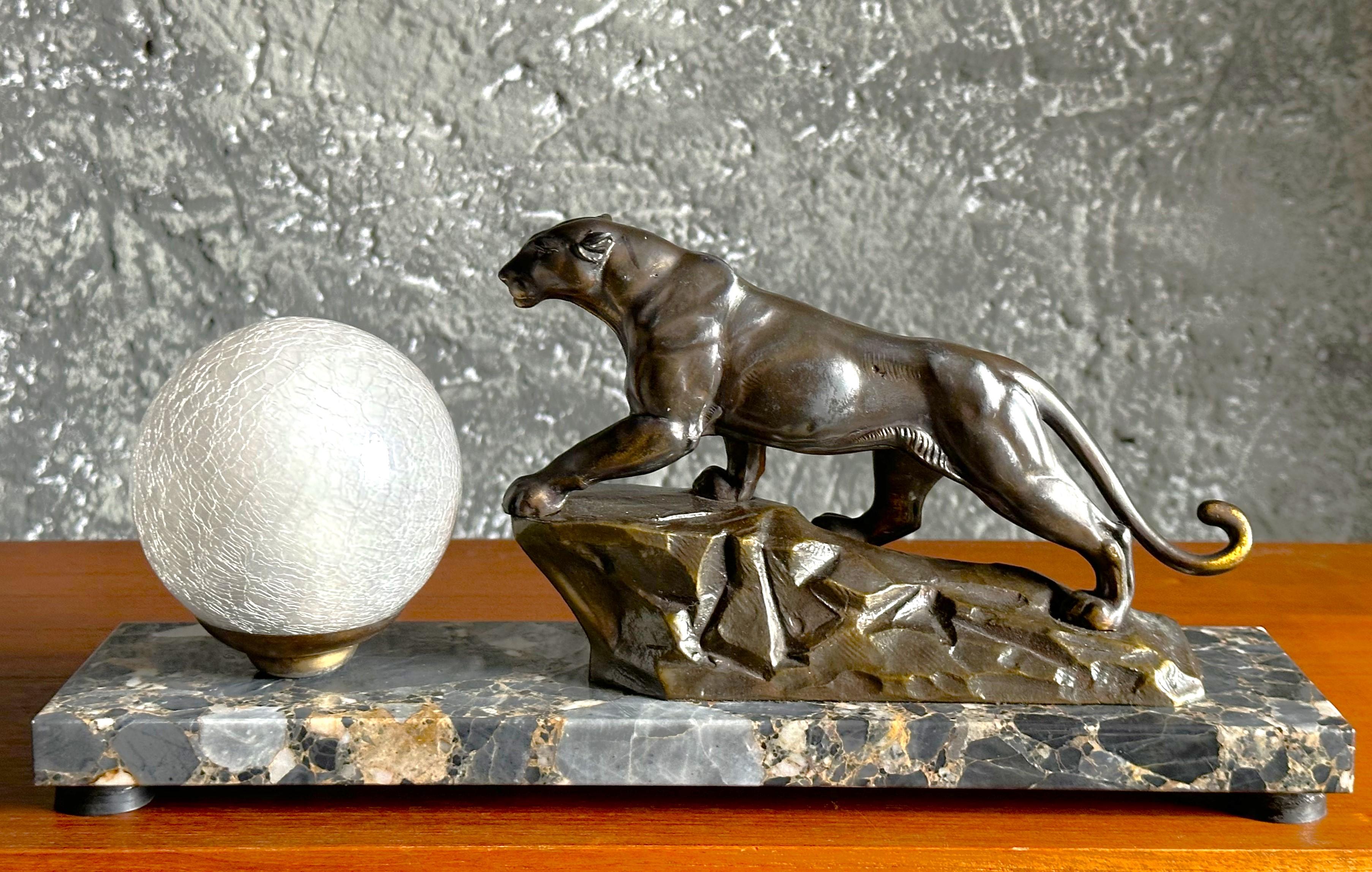 Art Deco Panther Sculpture on Marble Table Desk Lamp, France 1935 For Sale 8
