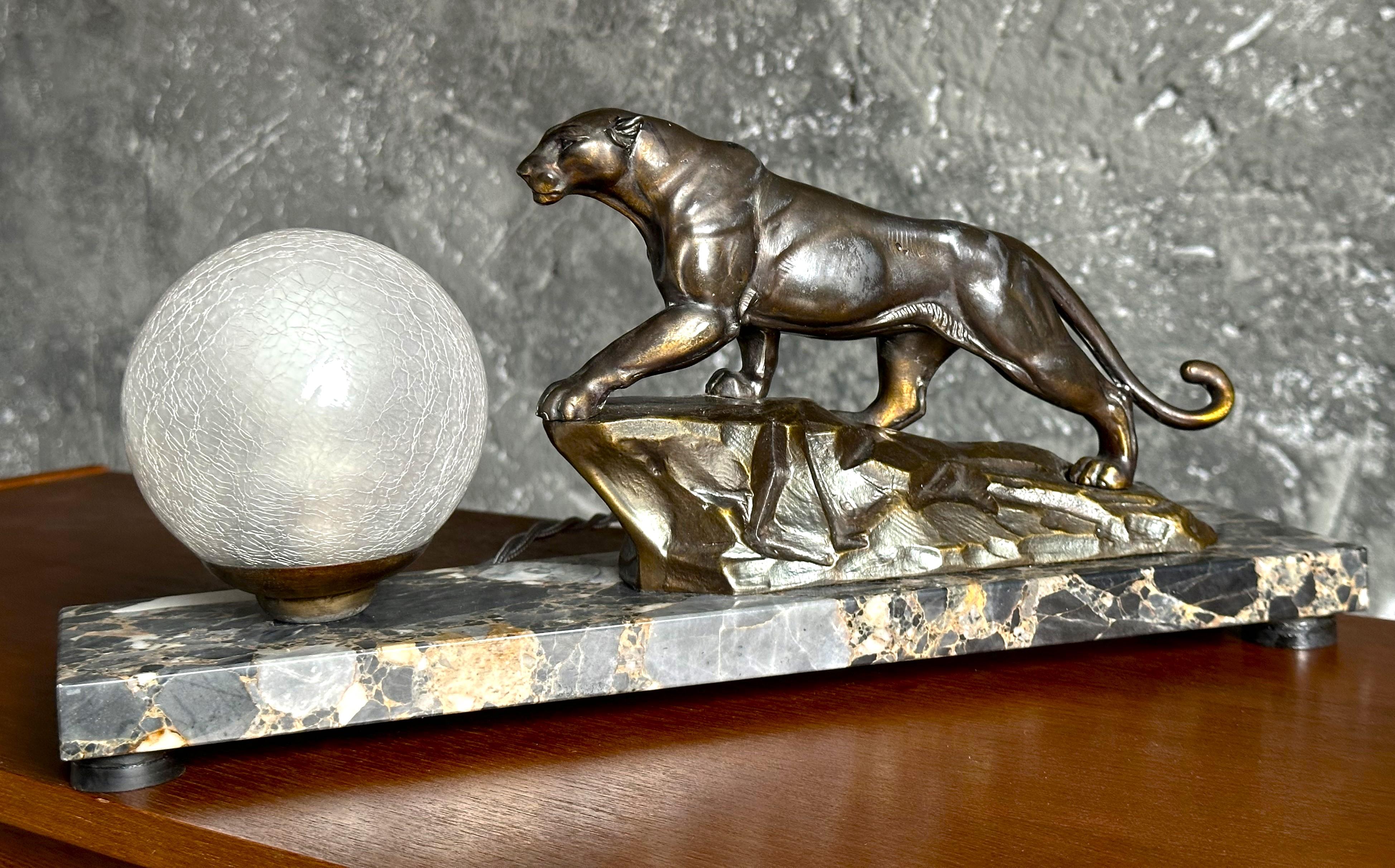 Art Deco Panther Sculpture on Marble Table Desk Lamp, France 1935 For Sale 10