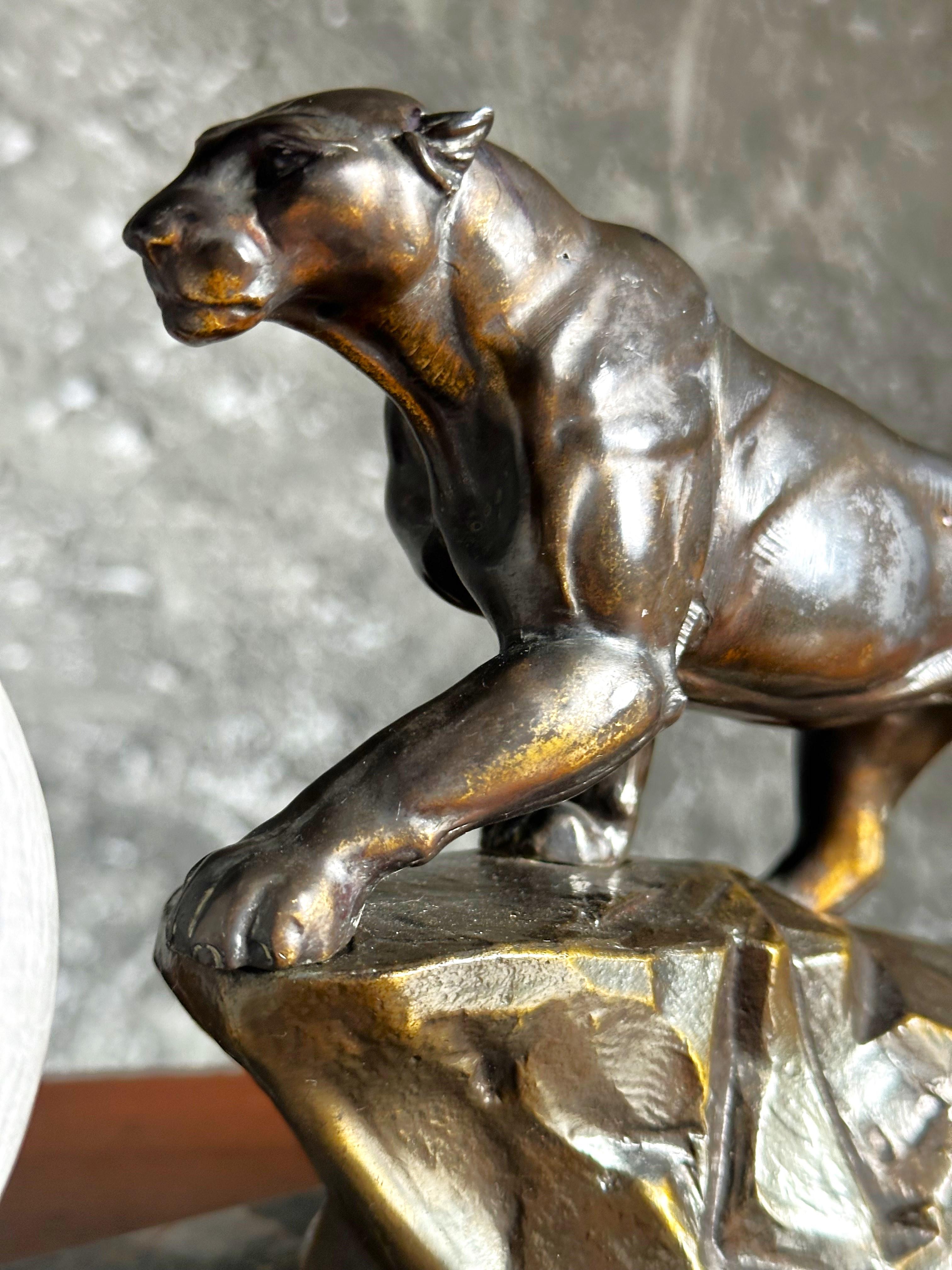 Art Deco Panther Sculpture on Marble Table Desk Lamp, France 1935 For Sale 1