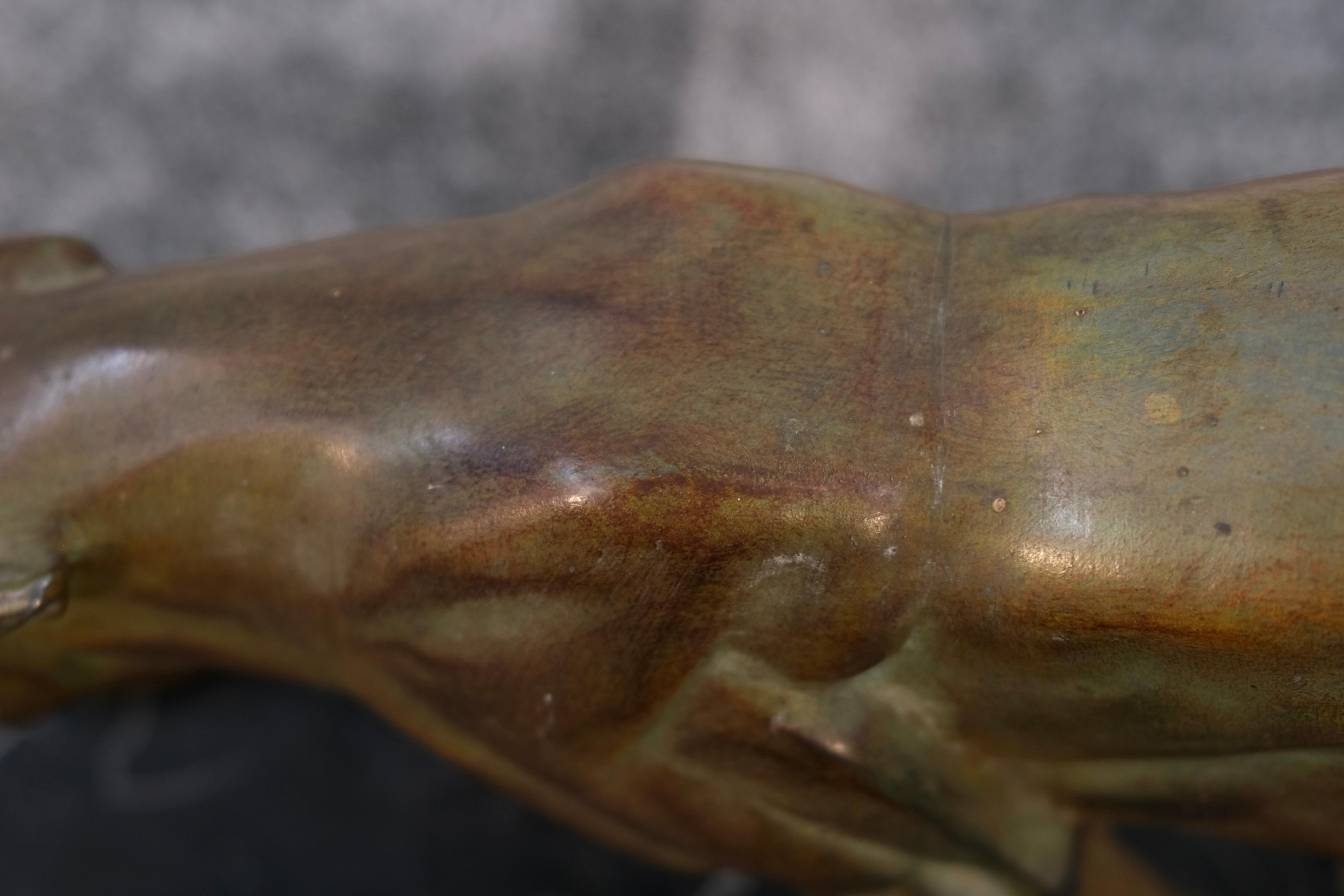 Zinco commerciale Art Deco Panther Sculpture on Stepped Marble Base, France 1930s in vendita