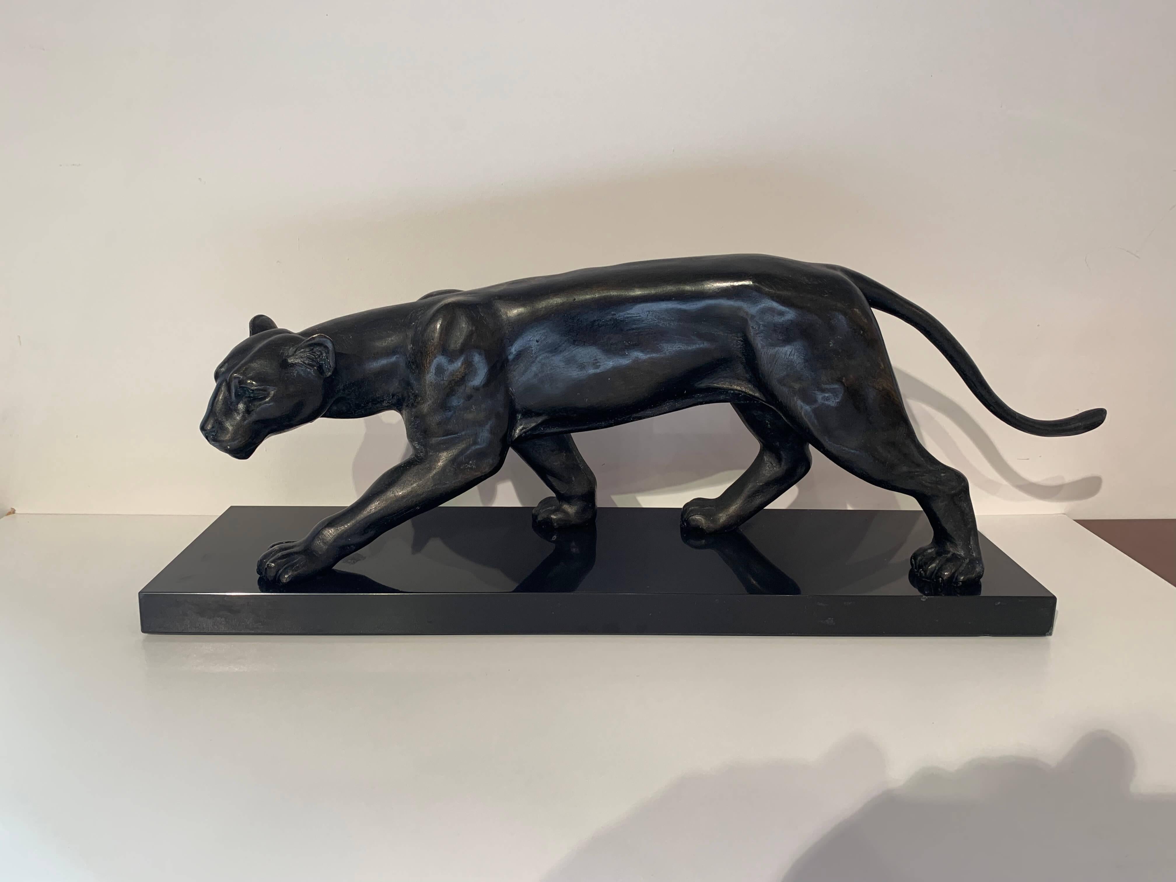 Sculpture de panthère Art déco, signée Jean Martel, bronze, marbre, France ca. 1930 8