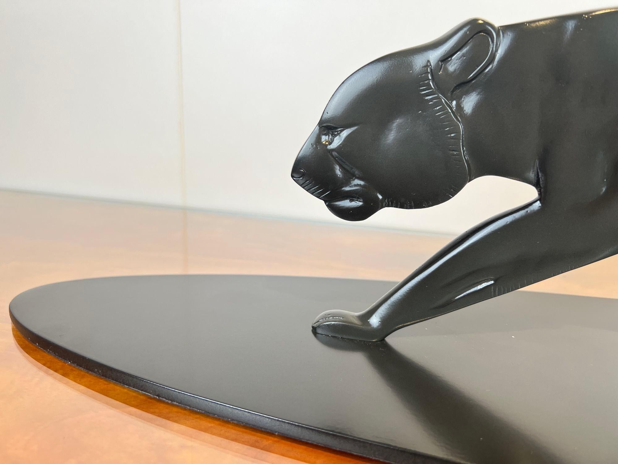 Scultura di pantera Art Déco, bronzo massiccio, Francia, 1930 circa in vendita 3