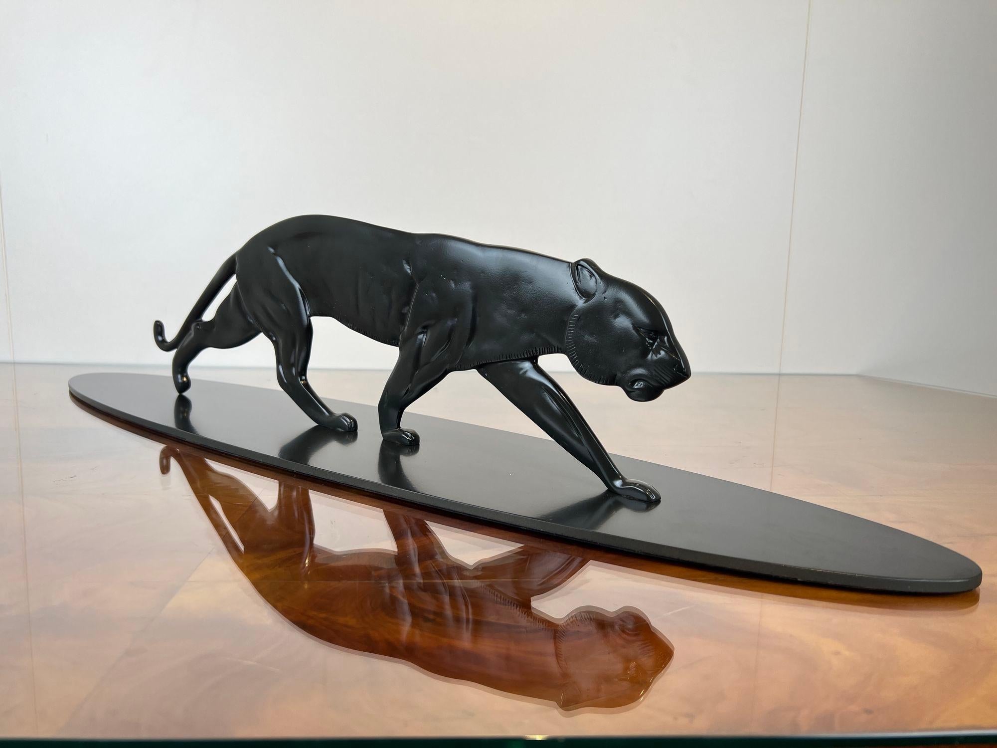 Scultura di pantera Art Déco, bronzo massiccio, Francia, 1930 circa in vendita 5