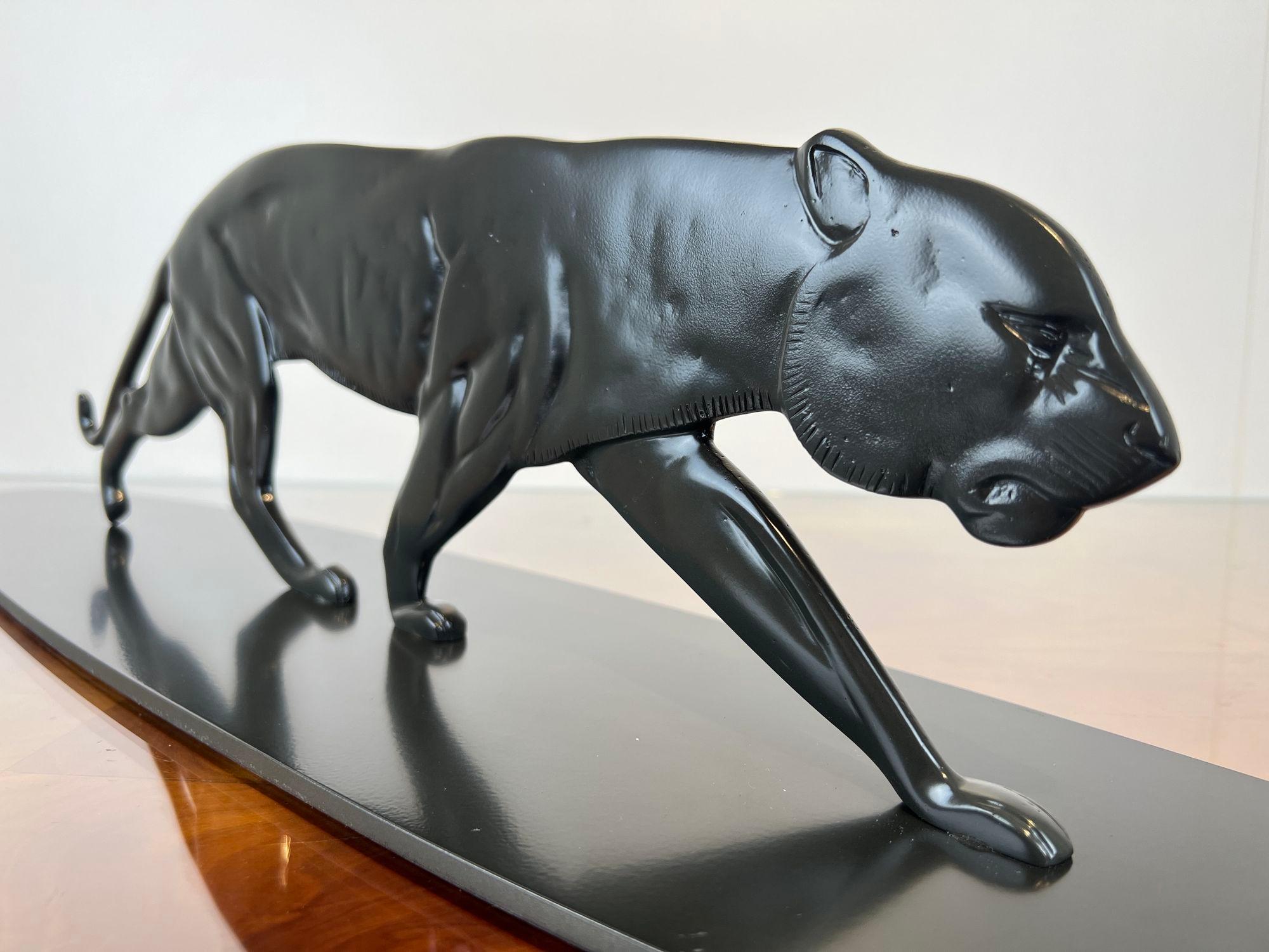 Scultura di pantera Art Déco, bronzo massiccio, Francia, 1930 circa in vendita 6