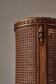 Corbeille à papier Art Déco en Wood Wood doré et canne en rotin, Scandinavie des années 1920