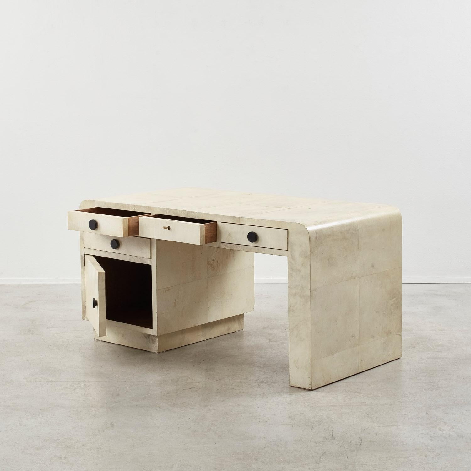 Art Deco parchment desk - Italy, 1920s For Sale 2