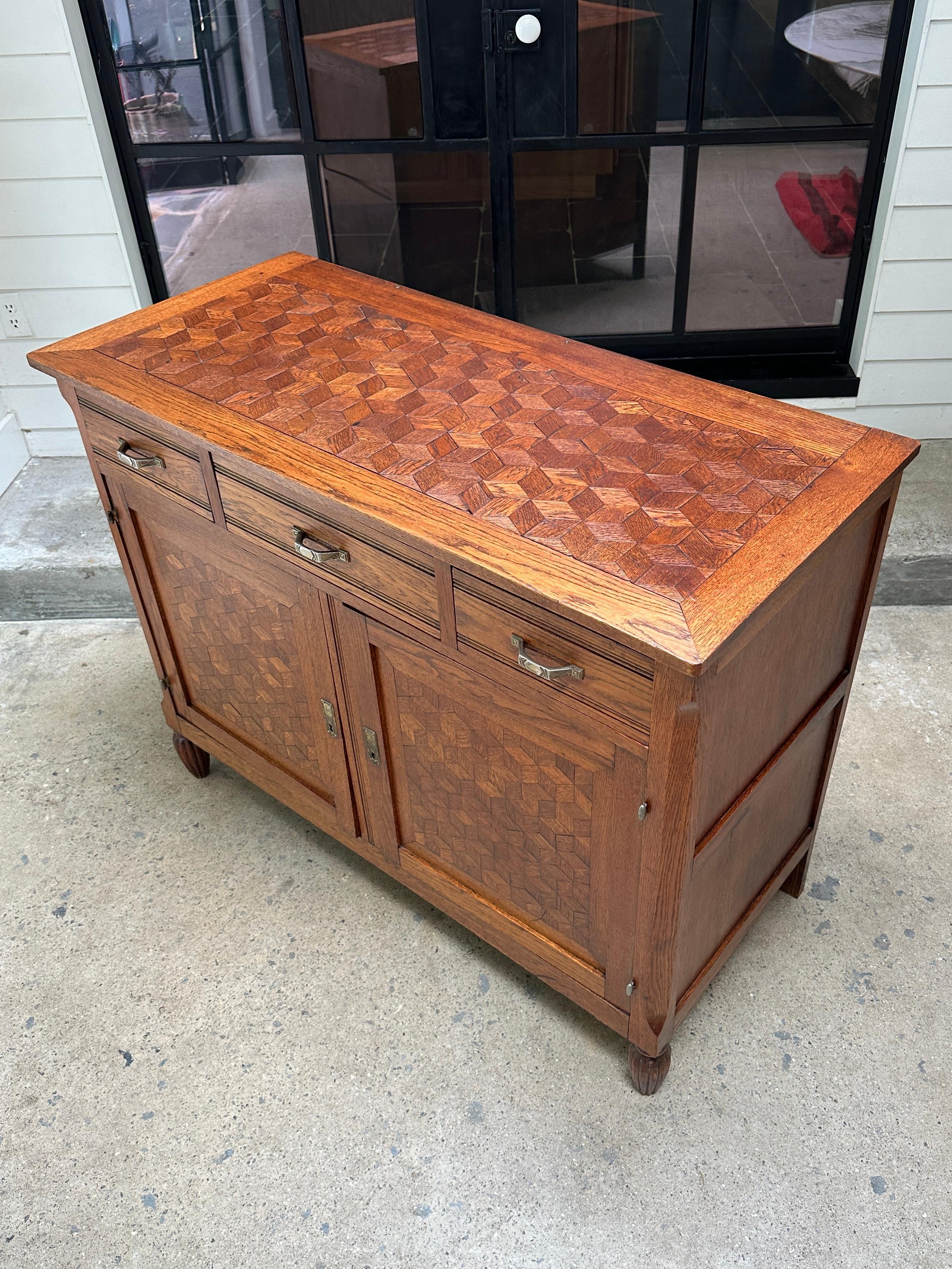Art-Deco-Parkett-Würfel-Buffet/Sideboard (Eichenholz) im Angebot