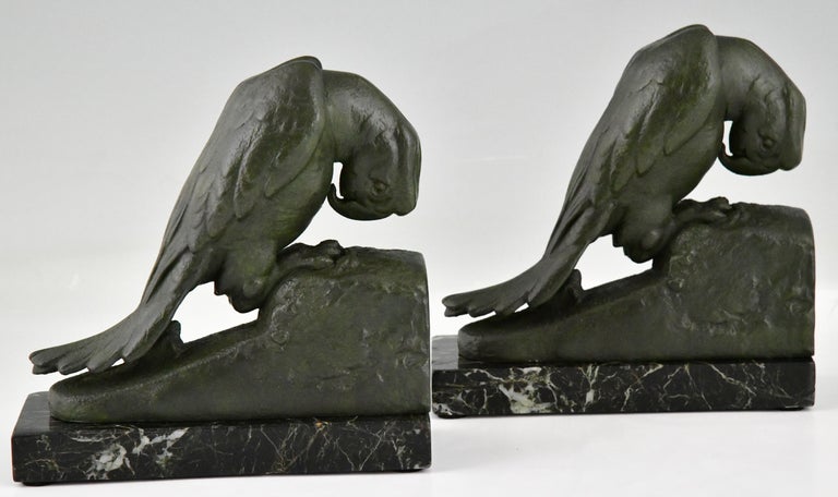 Art Deco Parrot Bookends by Georges Van De Voorde with Foundry Seal Brig, Paris For Sale 1