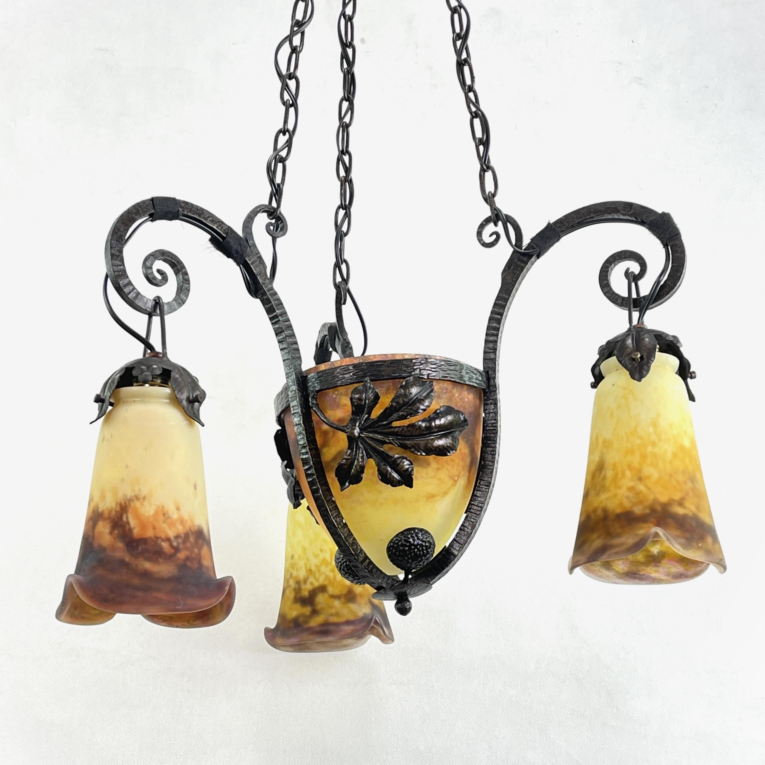Art Deco Pate De Verre Chandelier by Muller Freres, Luneville, 1930s In Good Condition In Bingen am Rhein, RP