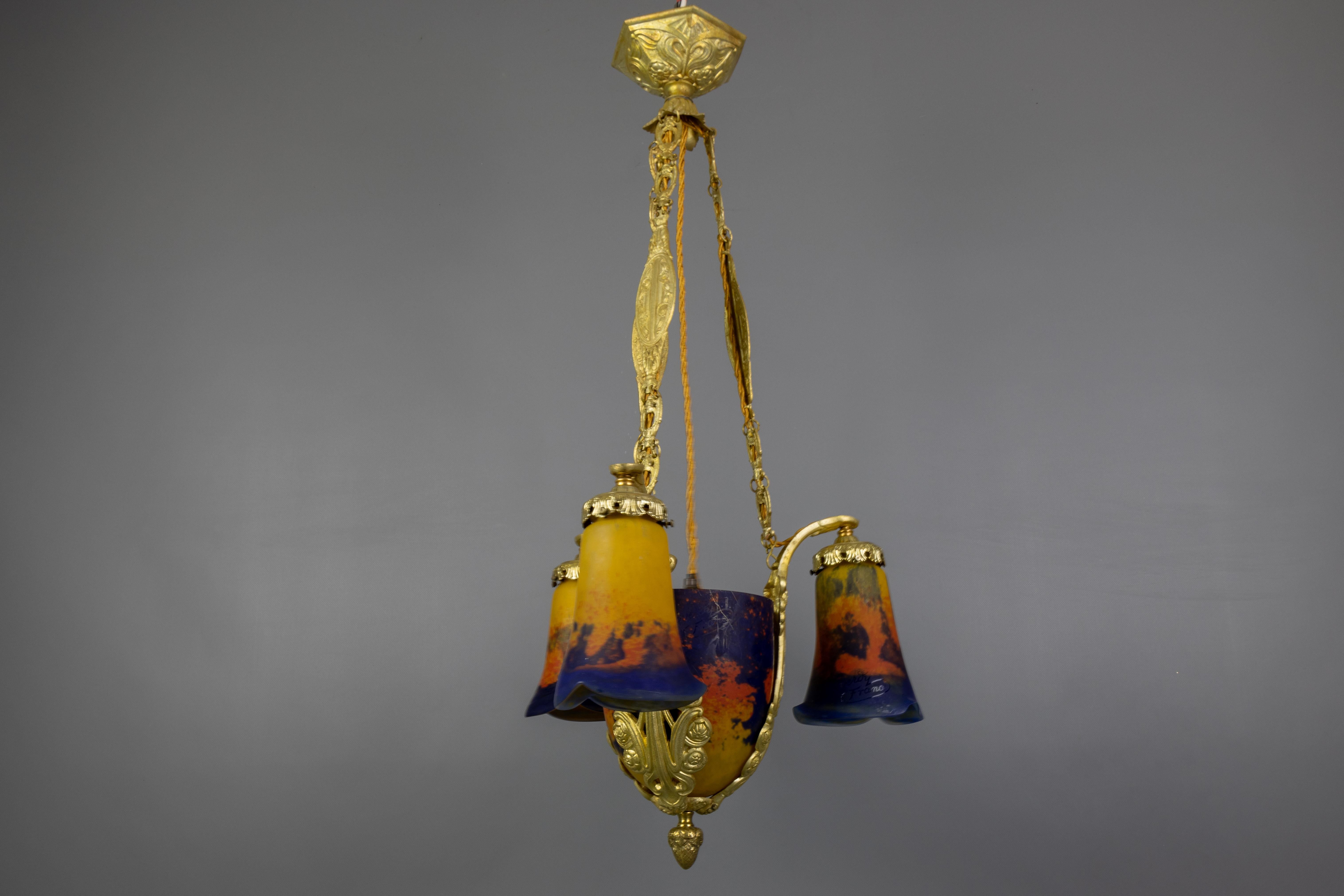 Art Deco Pâte de Verre Glass and Bronze Four-Light Chandelier by Noverdy France For Sale 8