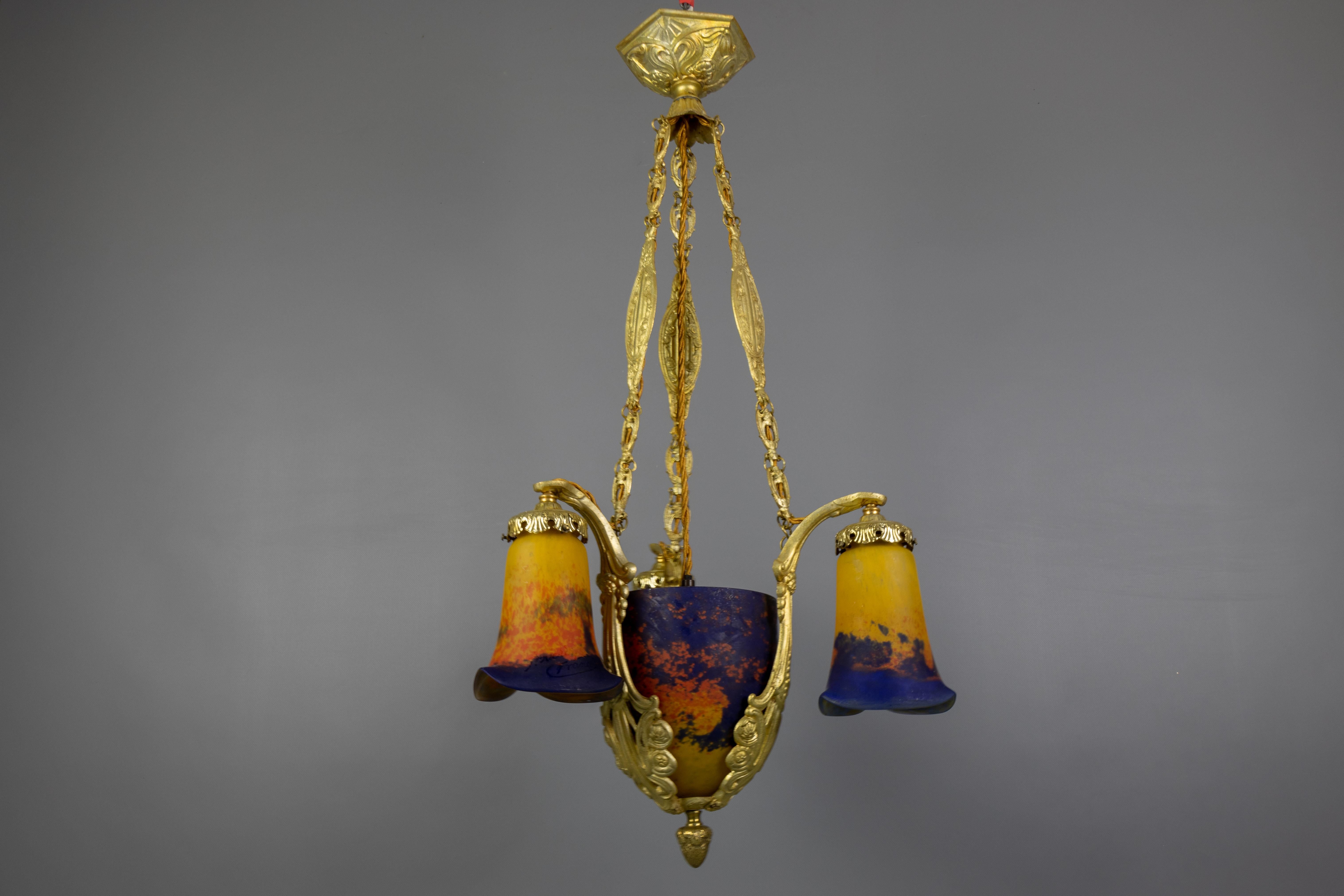 Art Deco Pâte de Verre Glass and Bronze Four-Light Chandelier by Noverdy France For Sale 9