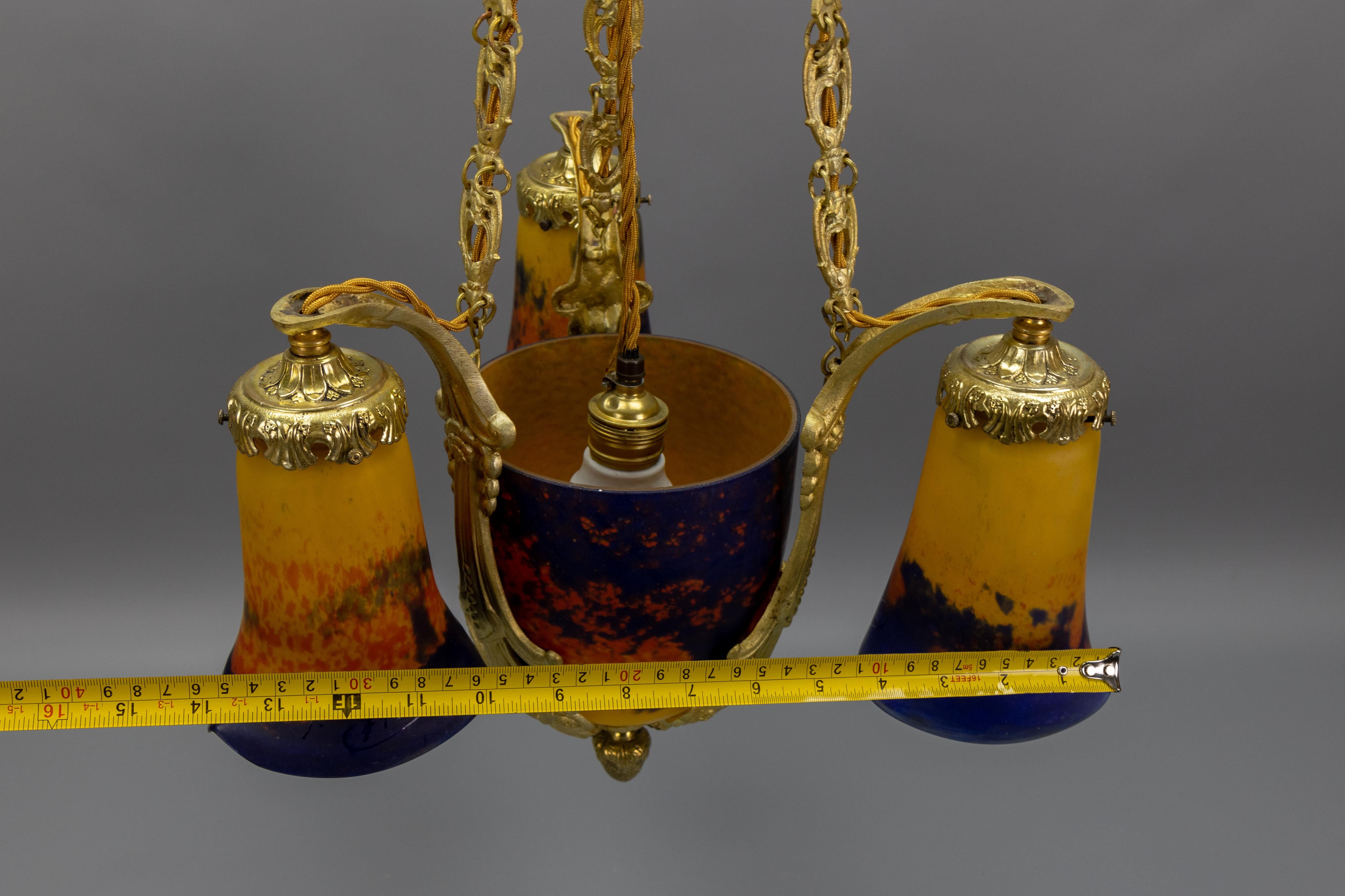 Art Deco Pâte de Verre Glass and Bronze Four-Light Chandelier by Noverdy France For Sale 10