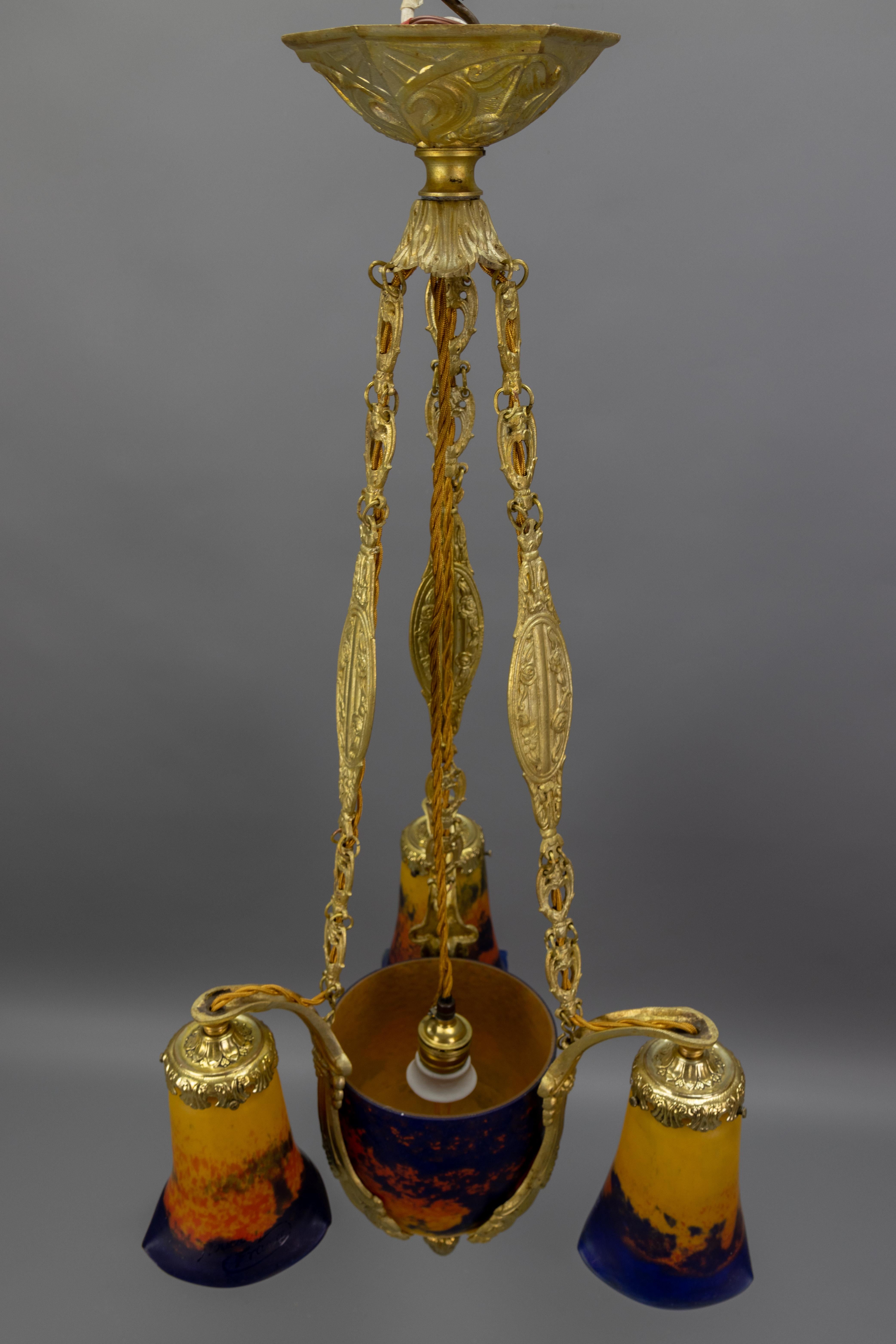 Art Deco Pâte de Verre Glass and Bronze Four-Light Chandelier by Noverdy France For Sale 12