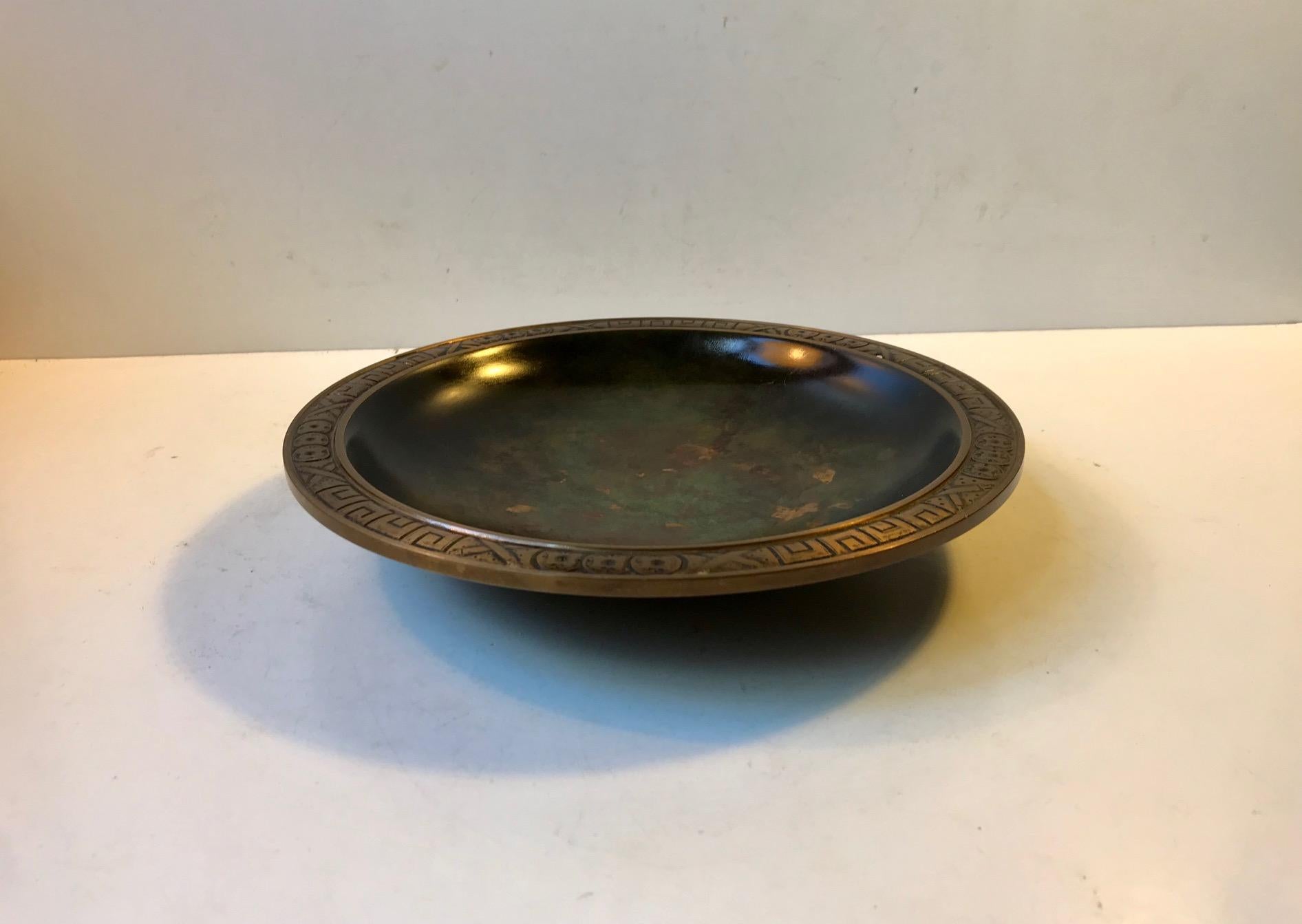 Art Deco Patinated Bronze Dish by Crown Bronce Copenhagen, 1920s 1