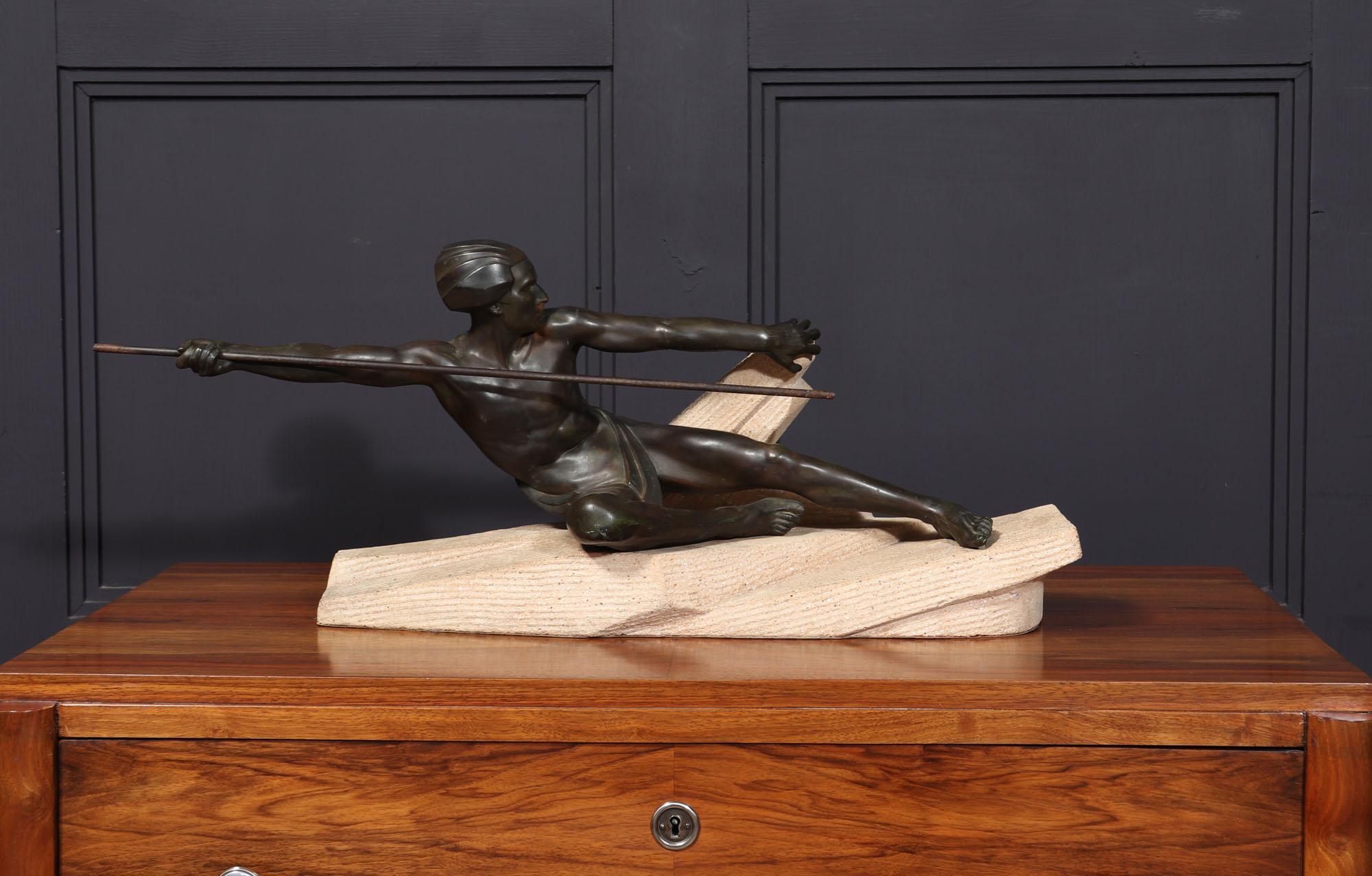 Hunter Art Déco en bronze patiné de Max Le Verrier en vente 6