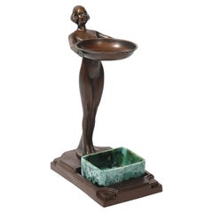Portafumo Art Deco in bronzo patinato, verde oliva e ceramica di giada di Frankart