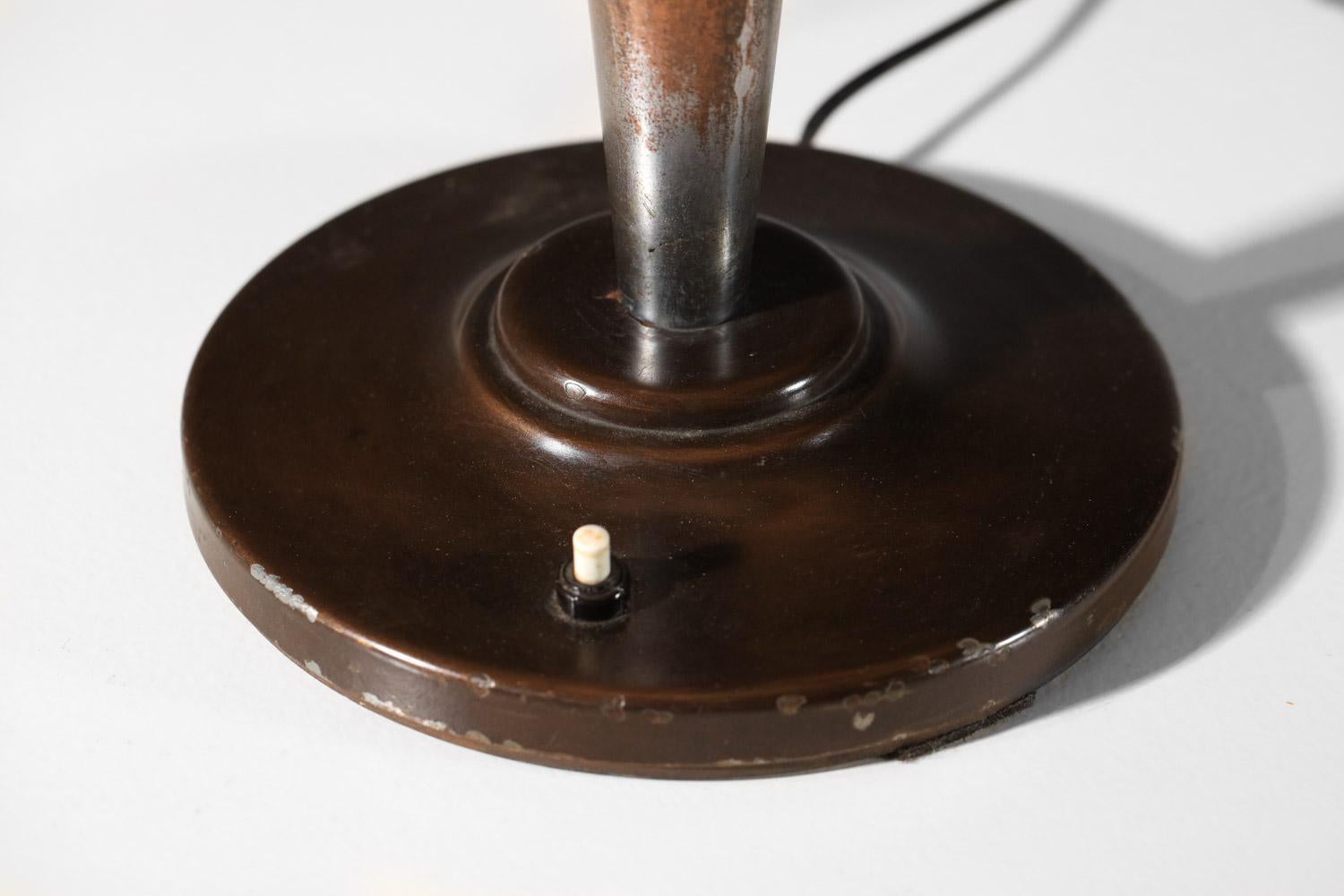 Lampe de table Art déco en métal patiné  en vente 5