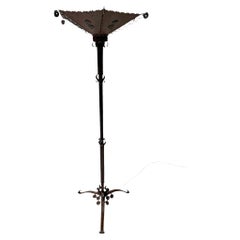 Stehlampe aus patiniertem Schmiedeeisen im Art déco-Stil, 1930er Jahre