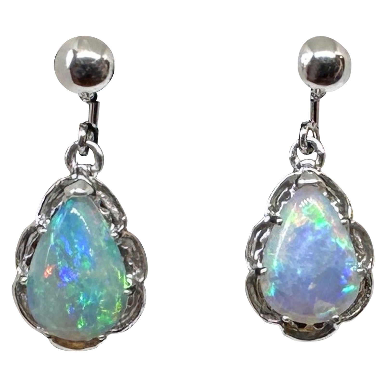 Art Deco Boucles d'oreilles pendantes Opale en forme de poire Or blanc 14 carats Antique