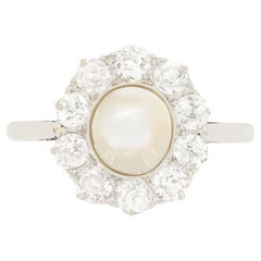 Anello Art Deco con perle e diamanti a grappolo, 1920 ca.