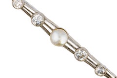 Art Deco Pearl and Diamond Platinum Bar Brooch