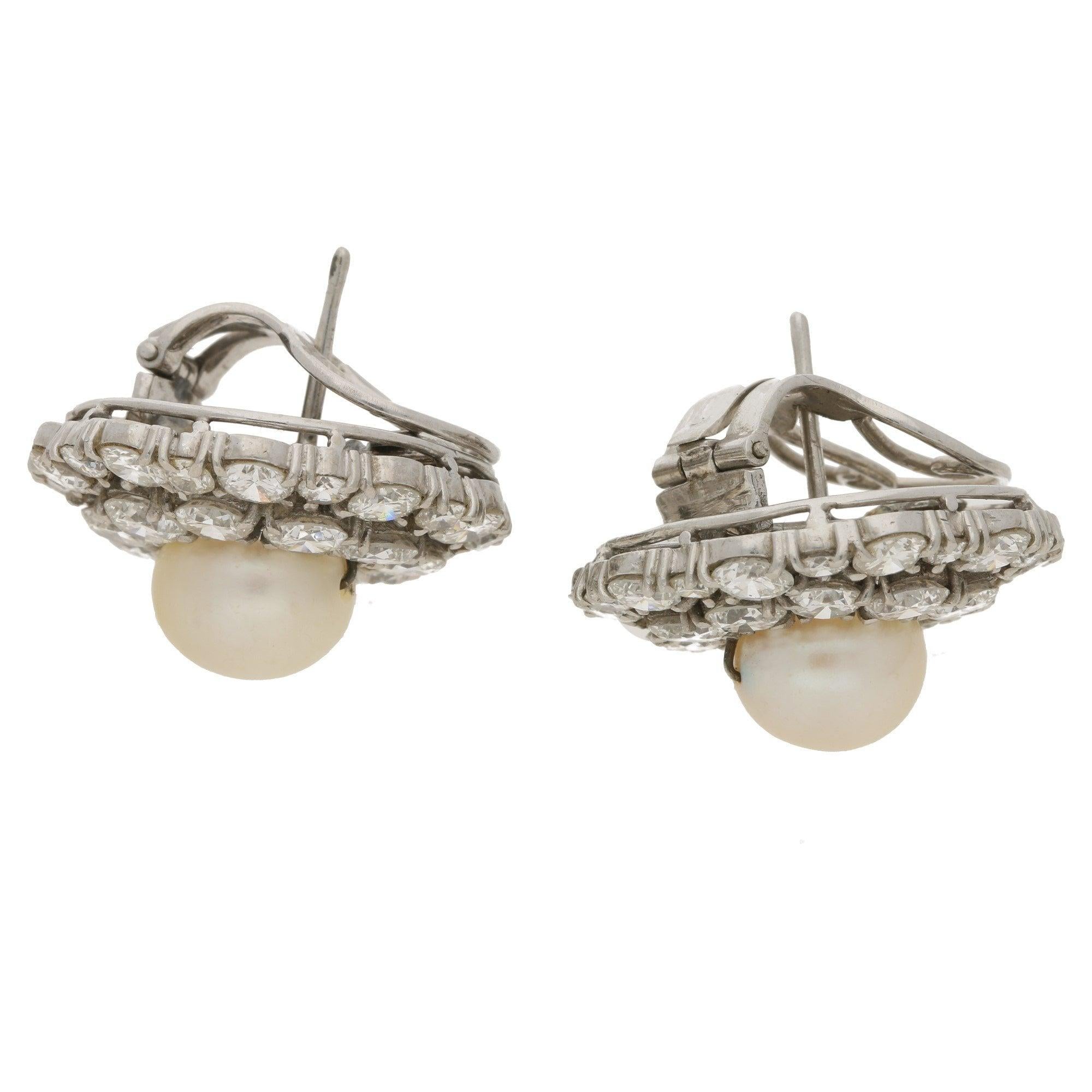 Boucles d'oreilles en or 18 carats avec grappe de diamants taille vieille mine et perles de style Art déco Bon état à London, GB