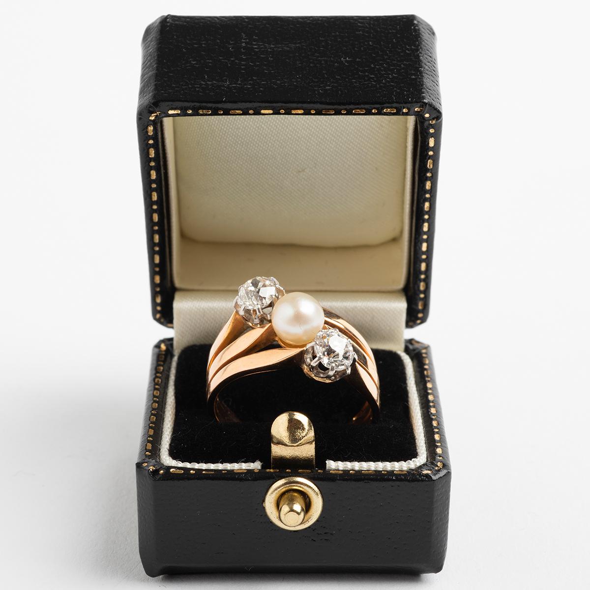 Art Deco Pearl & Diamond Trilogy Ring 'Est .62carat & .68carat' 18K Yellow Gold In Good Condition For Sale In Canterbury, GB