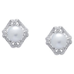 Weiße Art Deco Weiße runde Südseeperlen-Pavé-Diamant-Halo-Ohrringe mit Scharnier