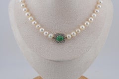 Art Deco Pearl Necklace with Emerald Cabochon & Diamonds 14k White Gold