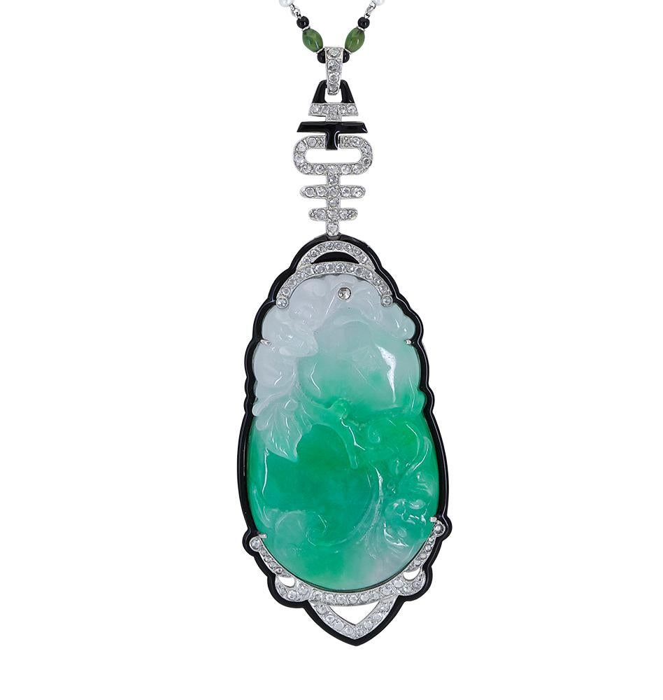 Halskette mit Anhänger aus Perlen, Onyx und Jade im Art déco-Stil (Gemischter Schliff) im Angebot