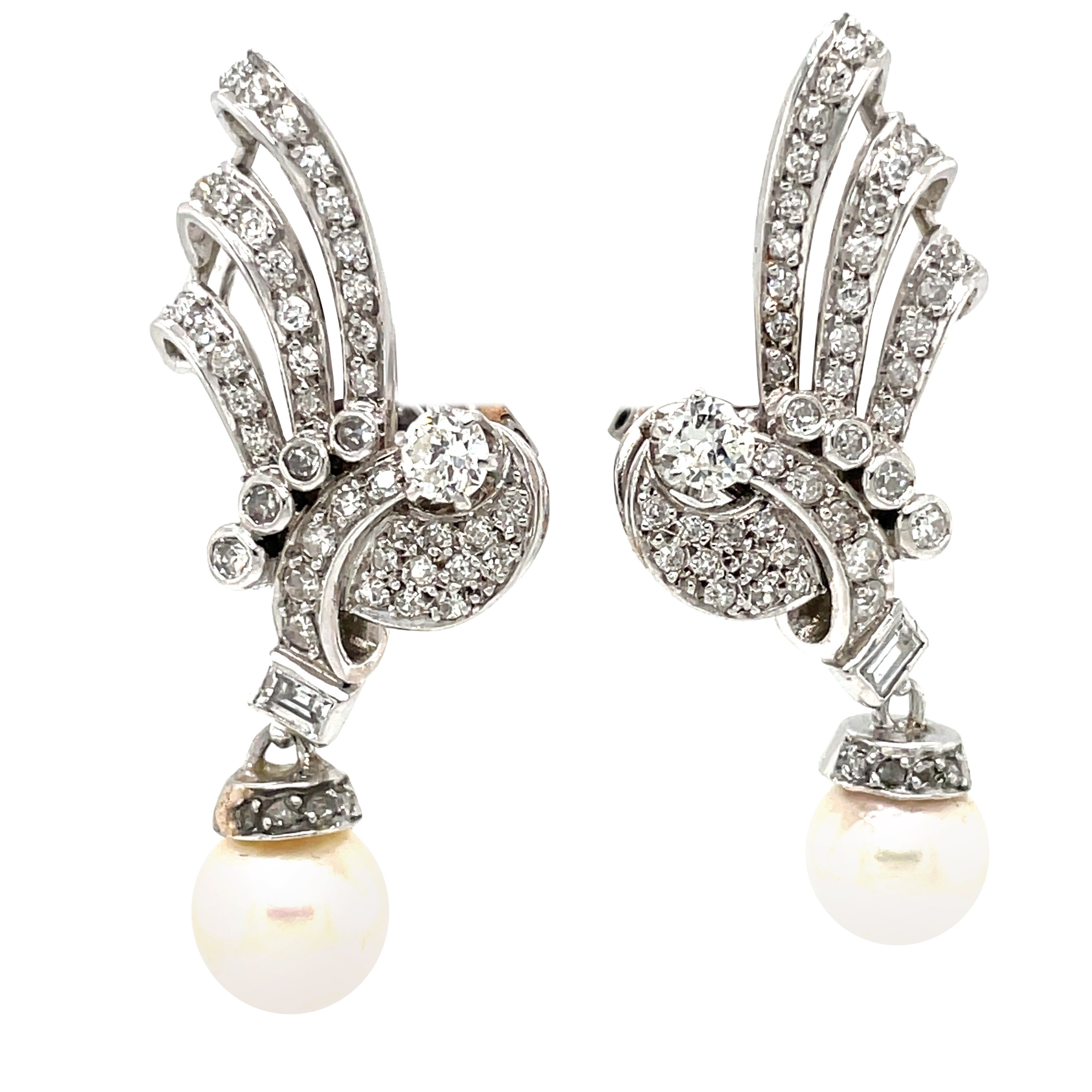 Boucles d'oreilles Art Déco perles diamants or à clip en vente